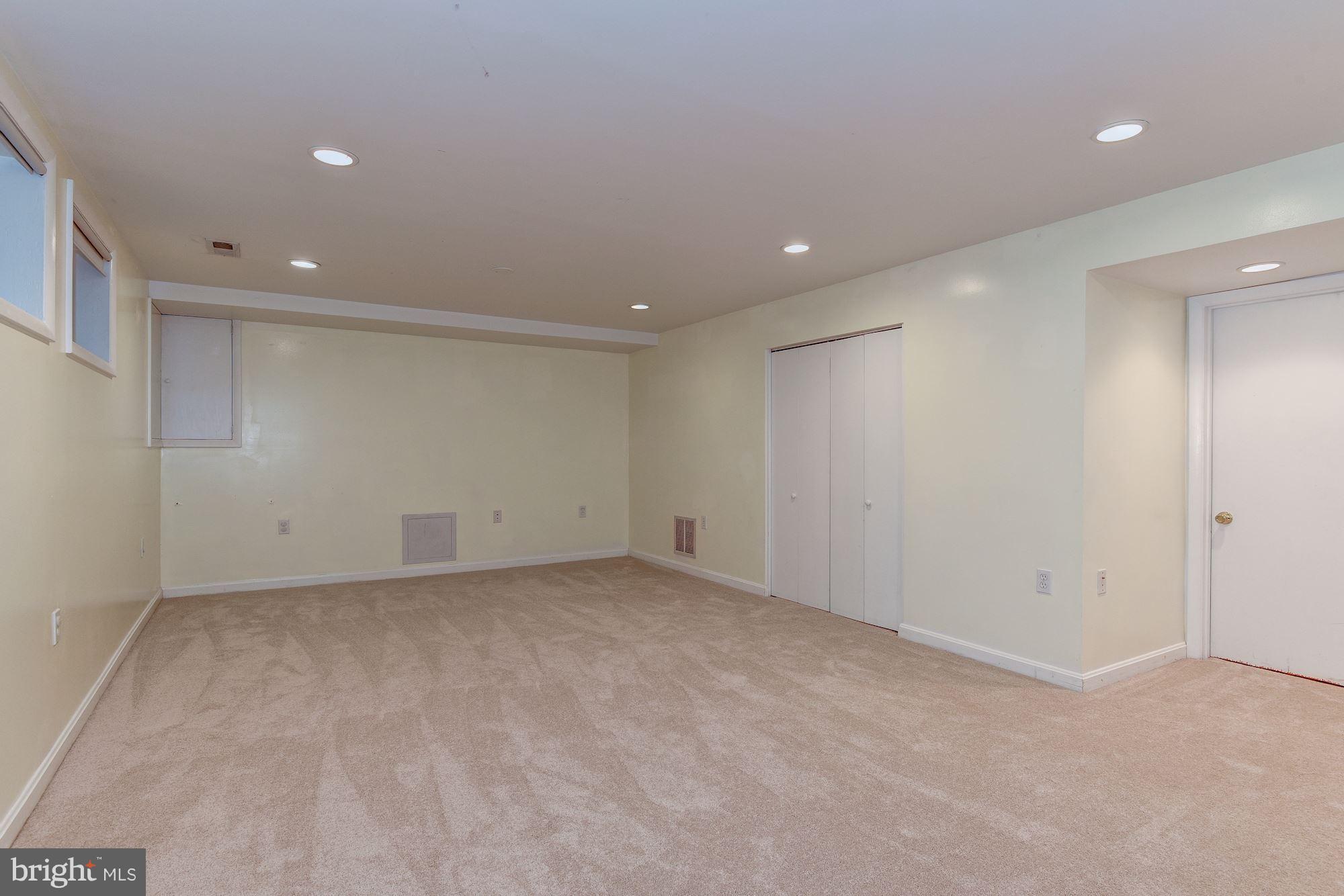 BRADDOCK HEIGHTS - Residential