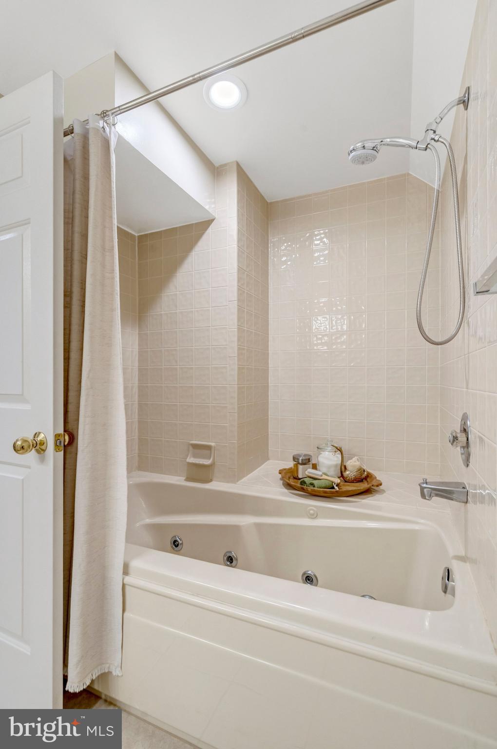 BURKE CENTRE CONSERVANCY - Residential