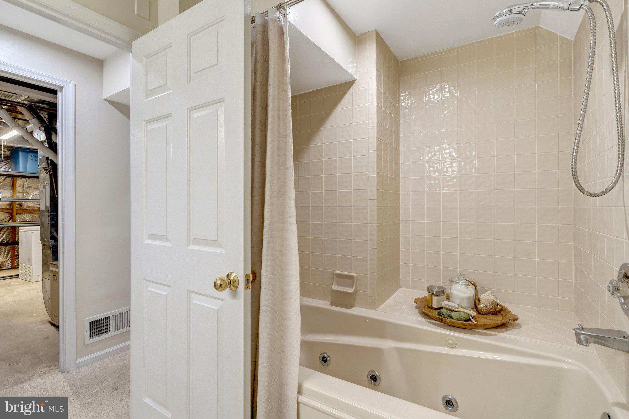 BURKE CENTRE CONSERVANCY - Residential