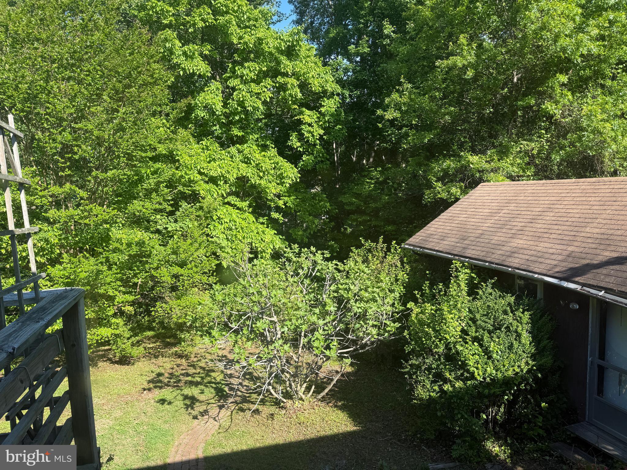 BROYHILL CREST - Residential