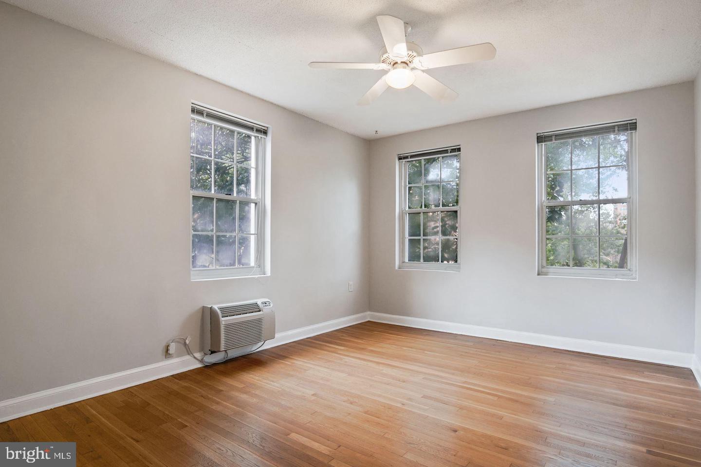 CATHEDRAL HEIGHTS - Residential Lease