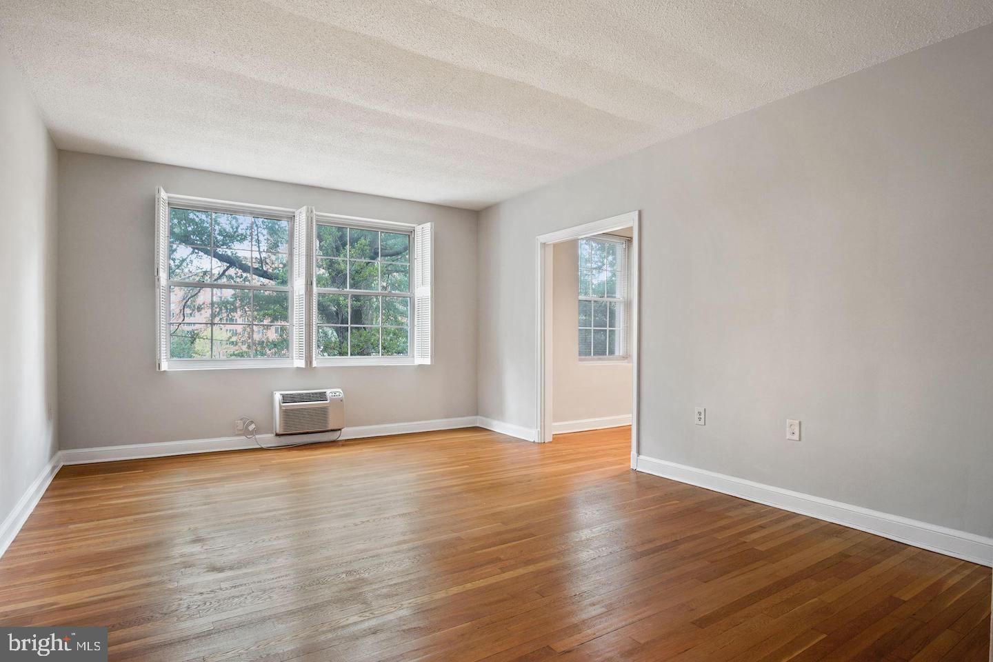 CATHEDRAL HEIGHTS - Residential Lease