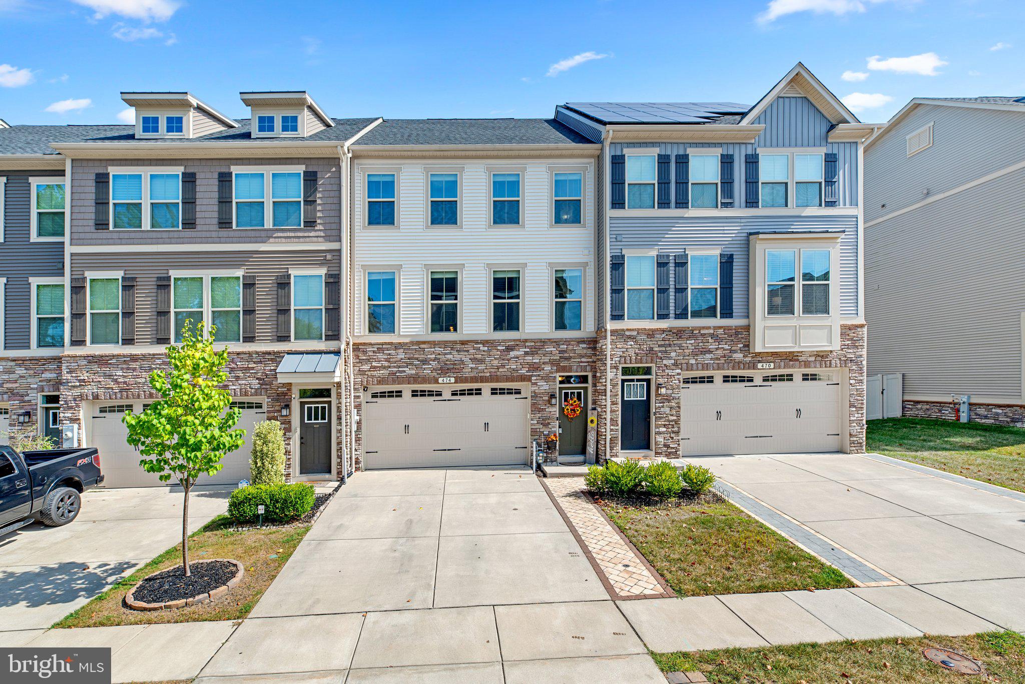 POND VIEW - Residential