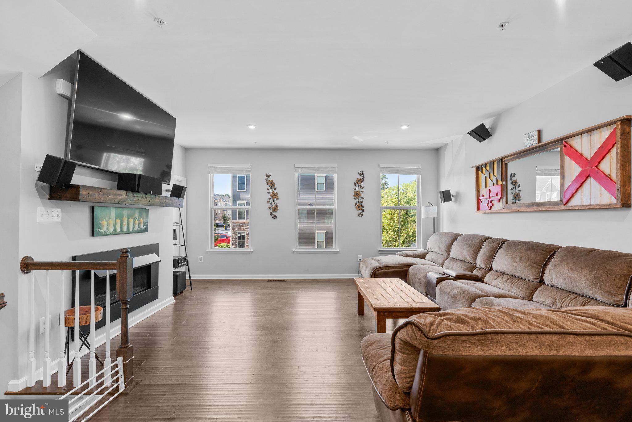 POND VIEW - Residential