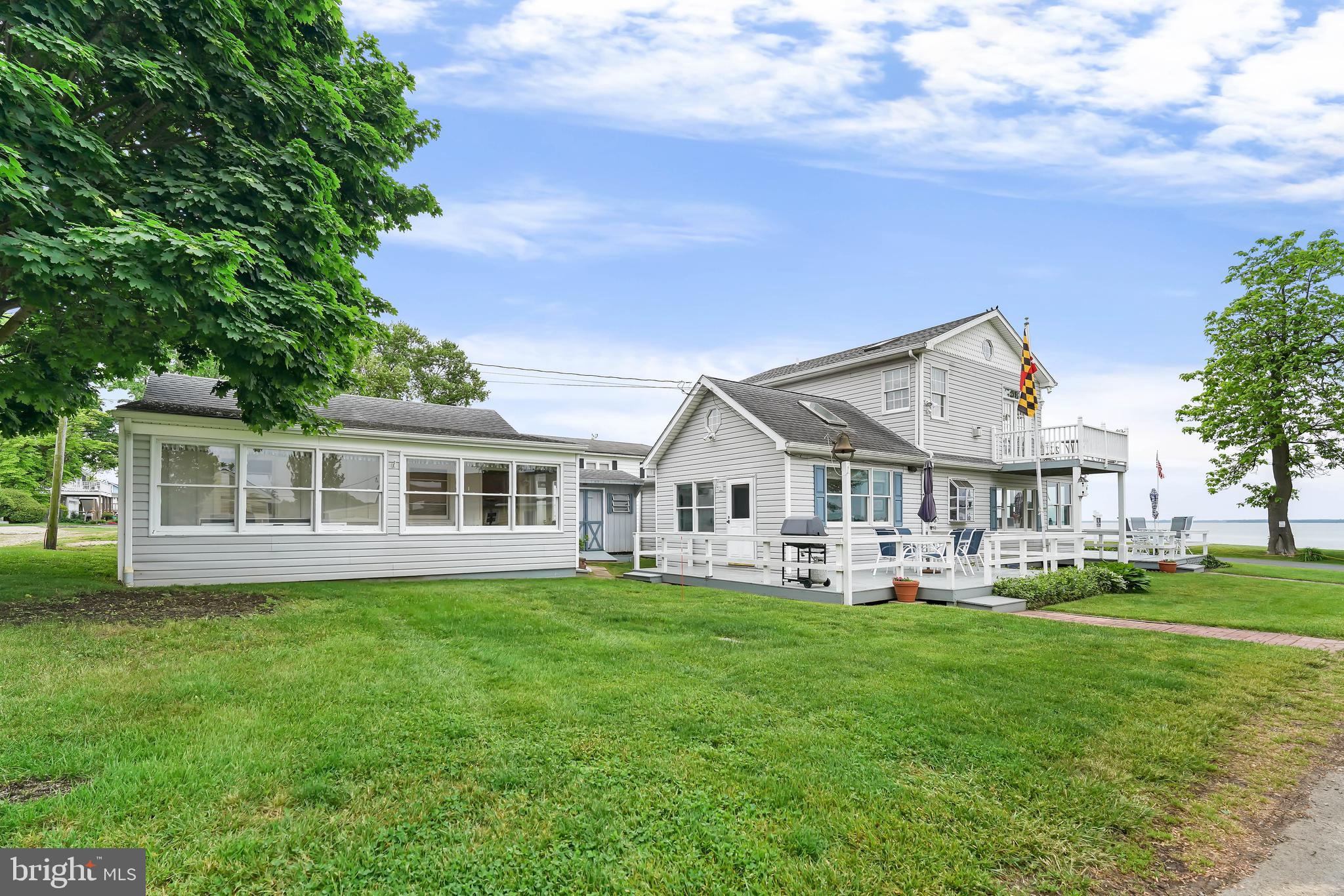 CRYSTAL BEACH - Residential