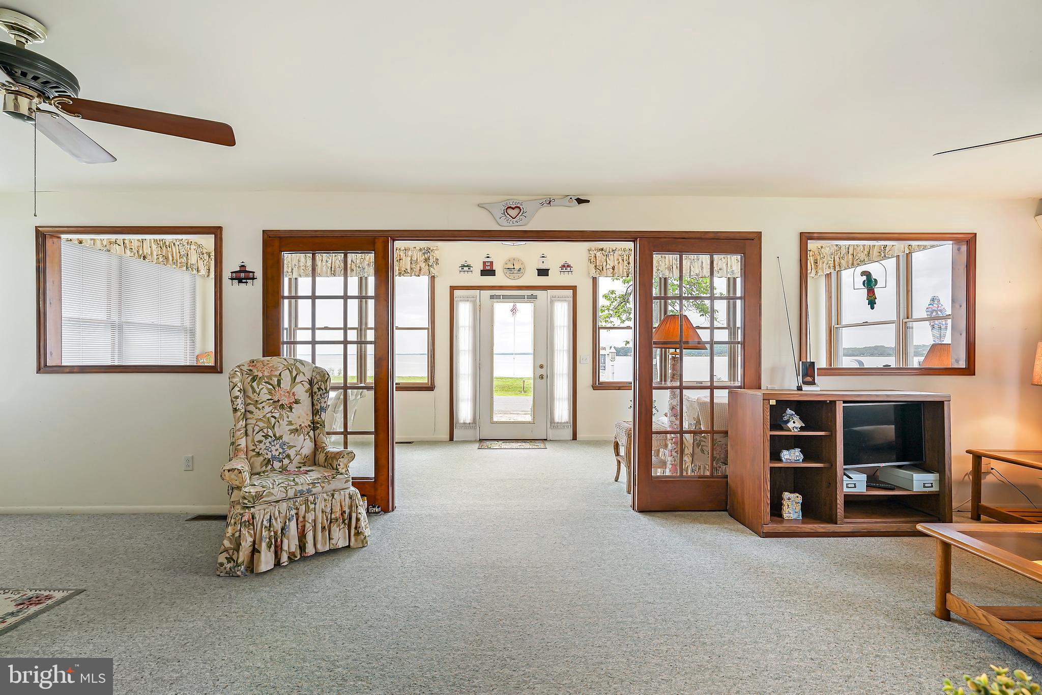 CRYSTAL BEACH - Residential