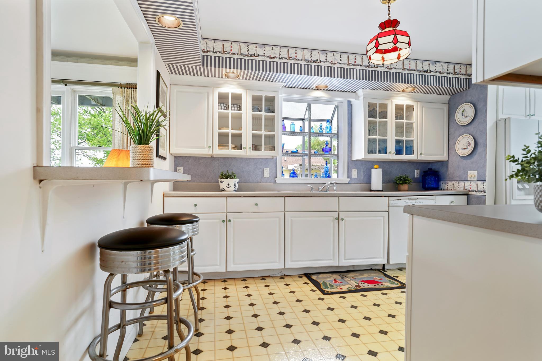 CRYSTAL BEACH - Residential