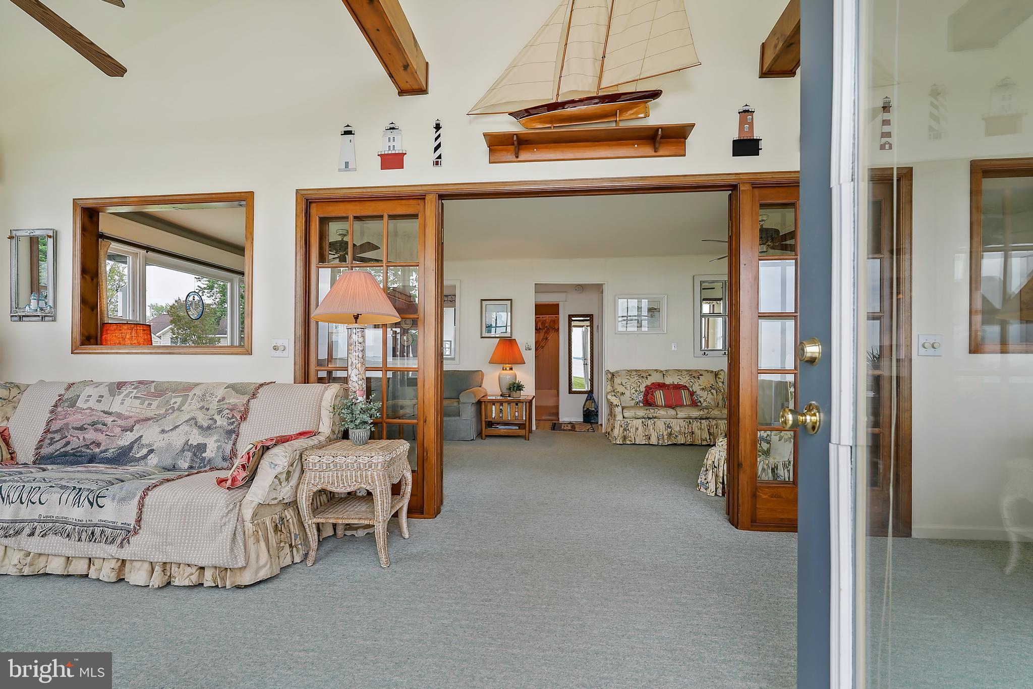 CRYSTAL BEACH - Residential