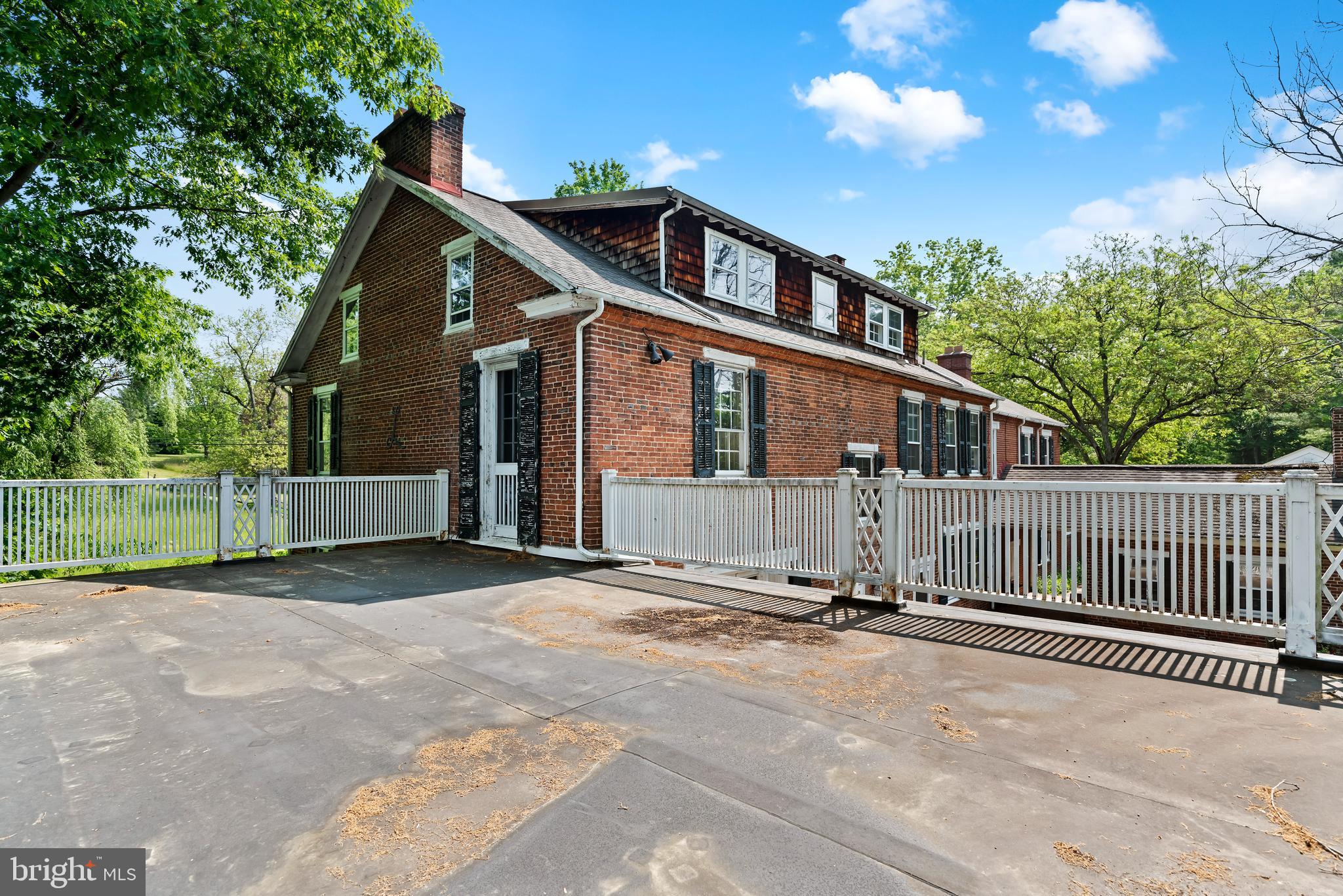 BOWMANSDALE - Residential