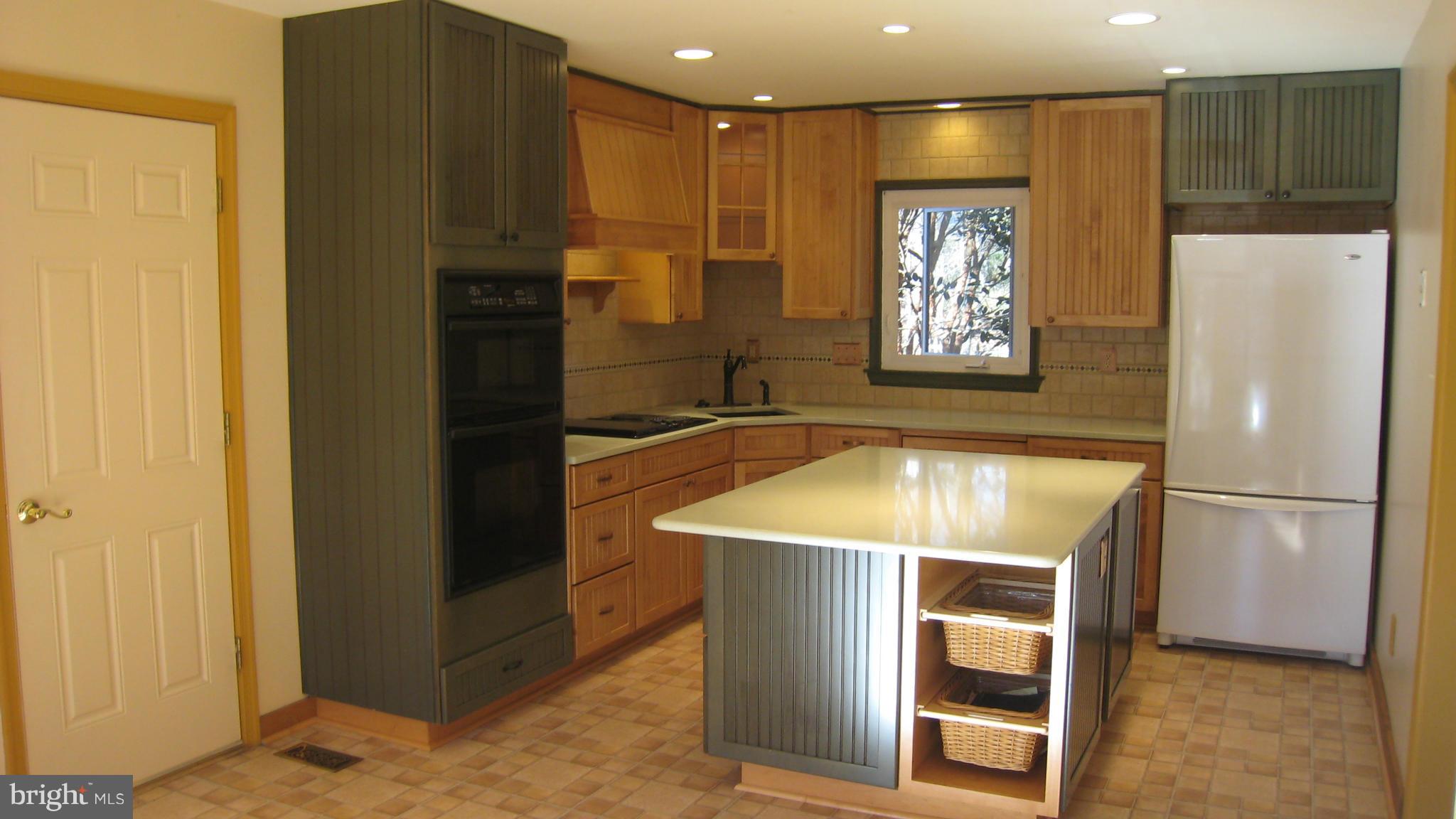 PROMONTORY OAKS - Residential Lease