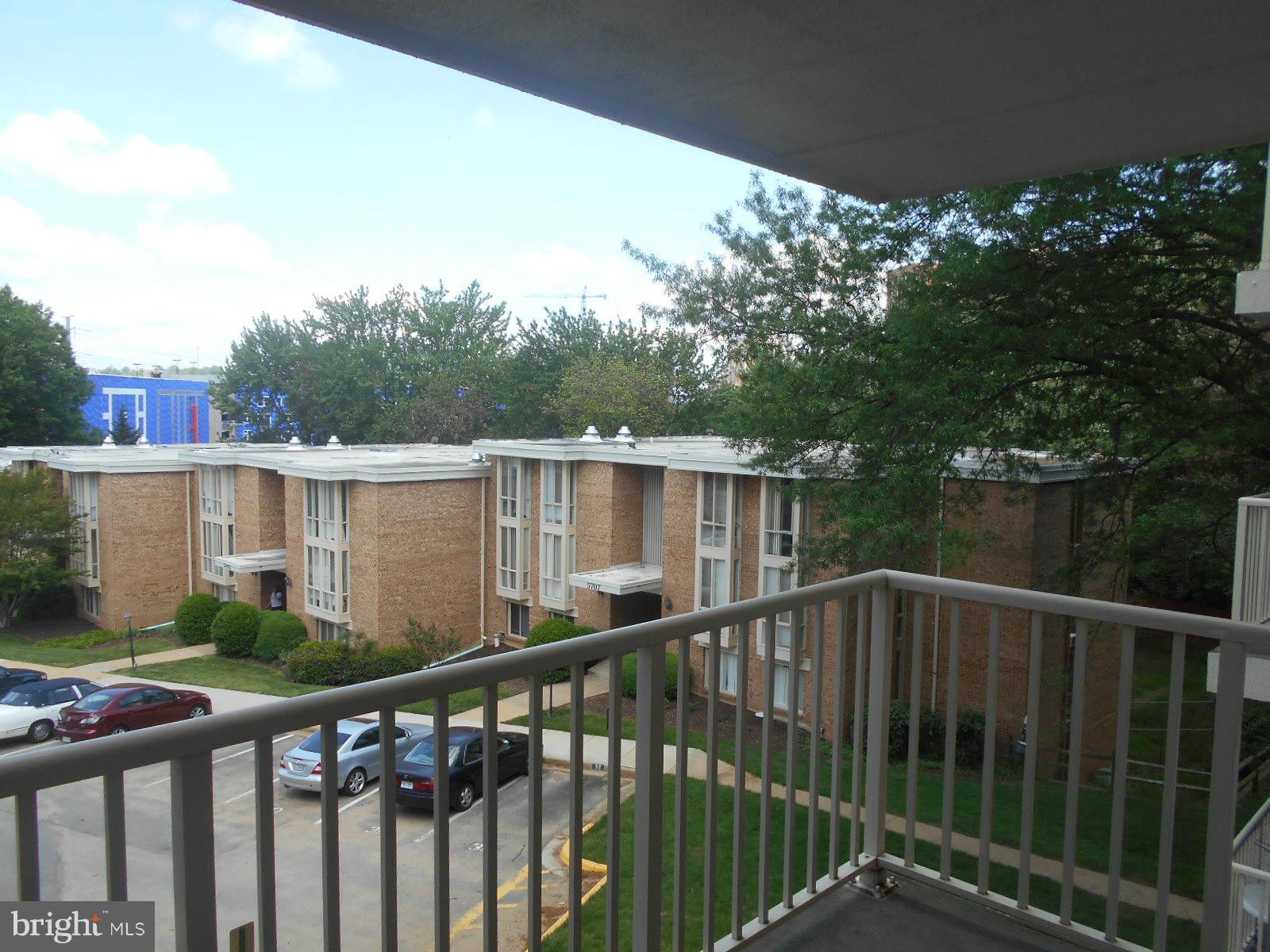 HUNTINGTON CLUB - Residential