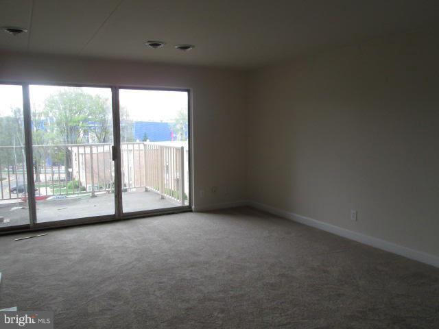 HUNTINGTON CLUB - Residential