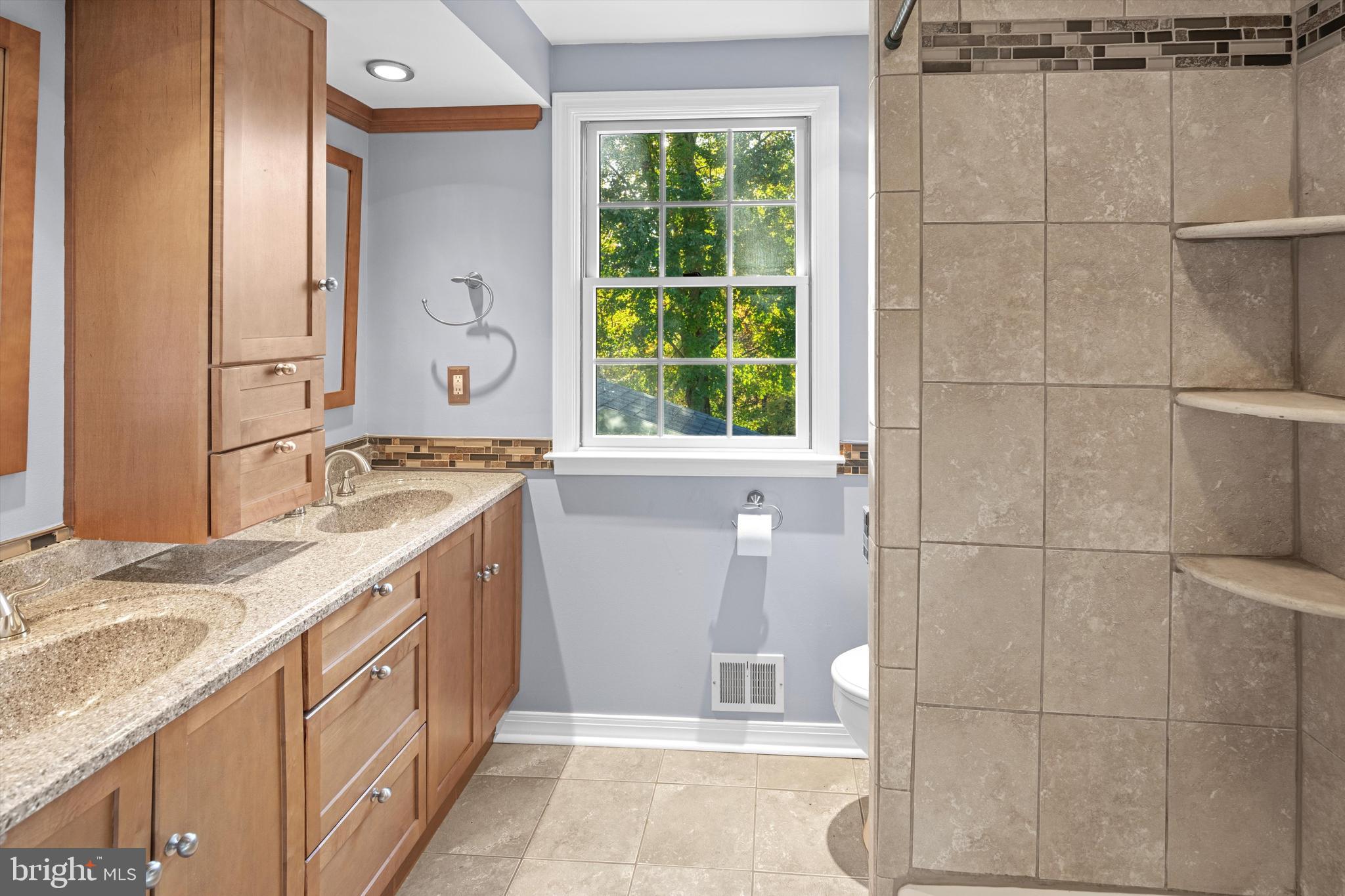 HAVERTOWN - Residential