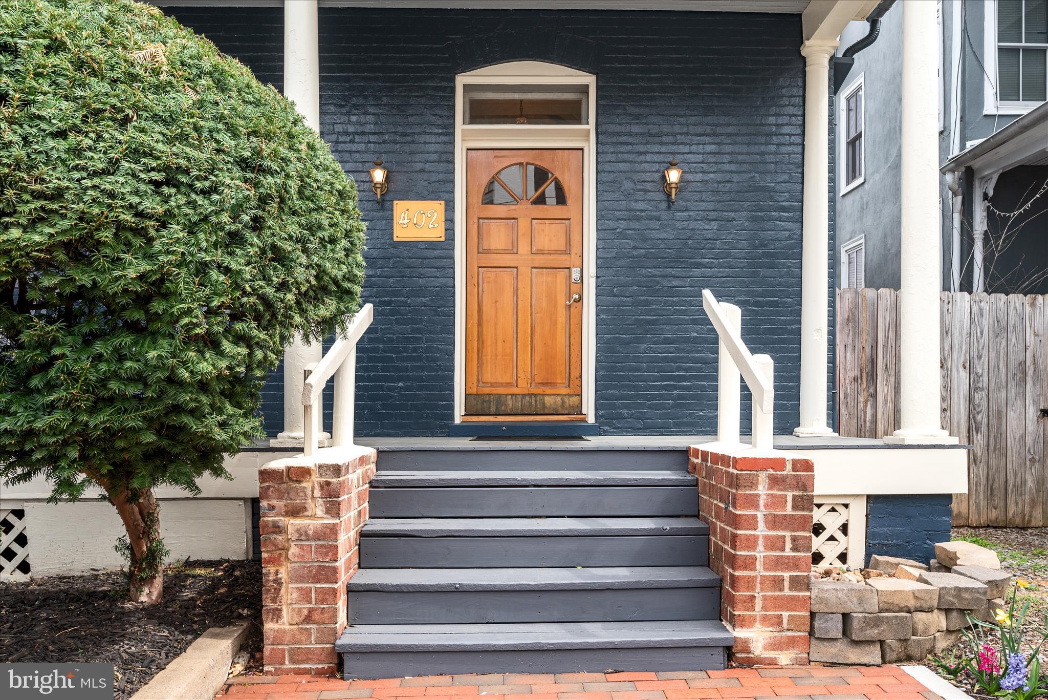 402 S LOUDOUN STREET