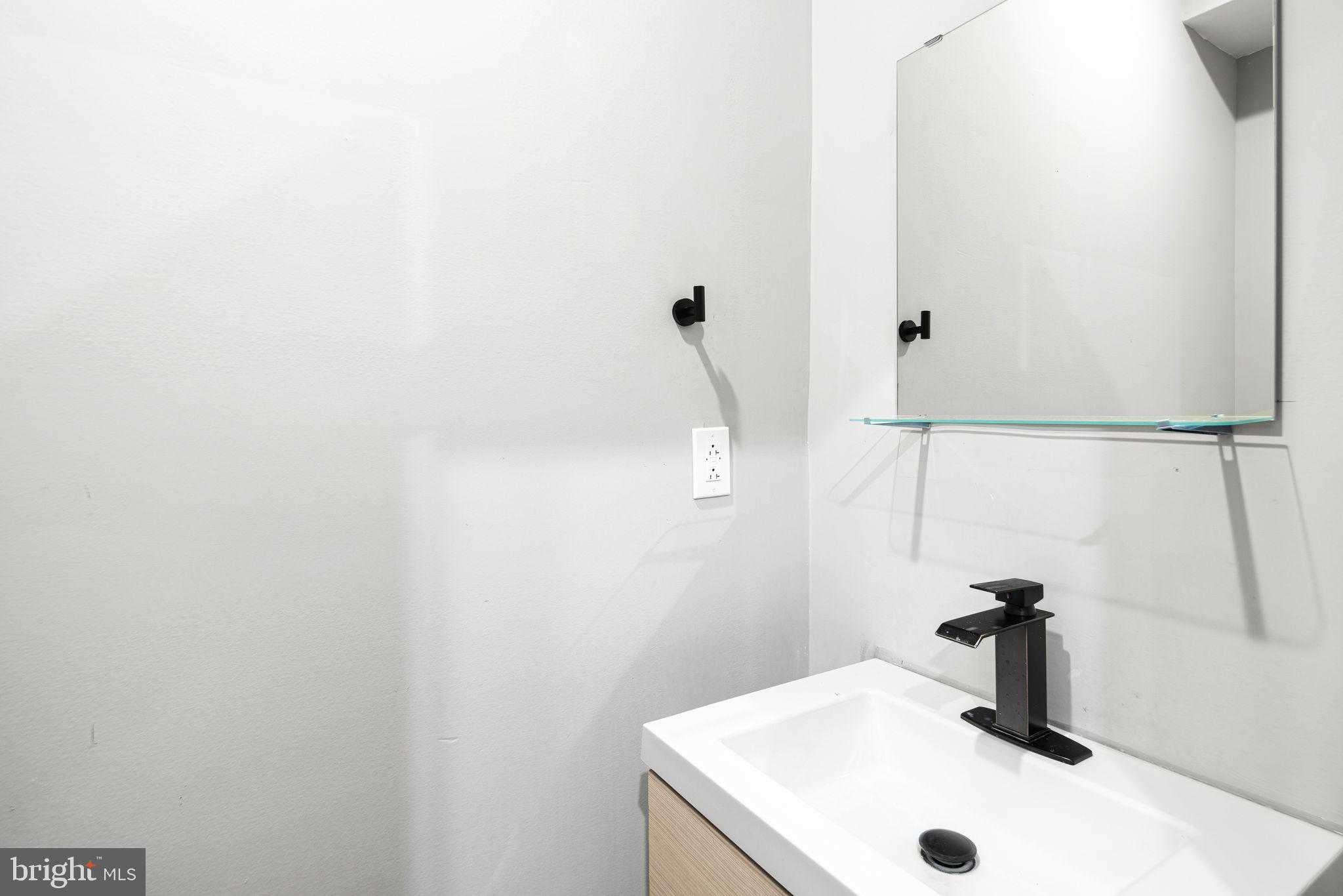 PASSYUNK SQUARE - Residential