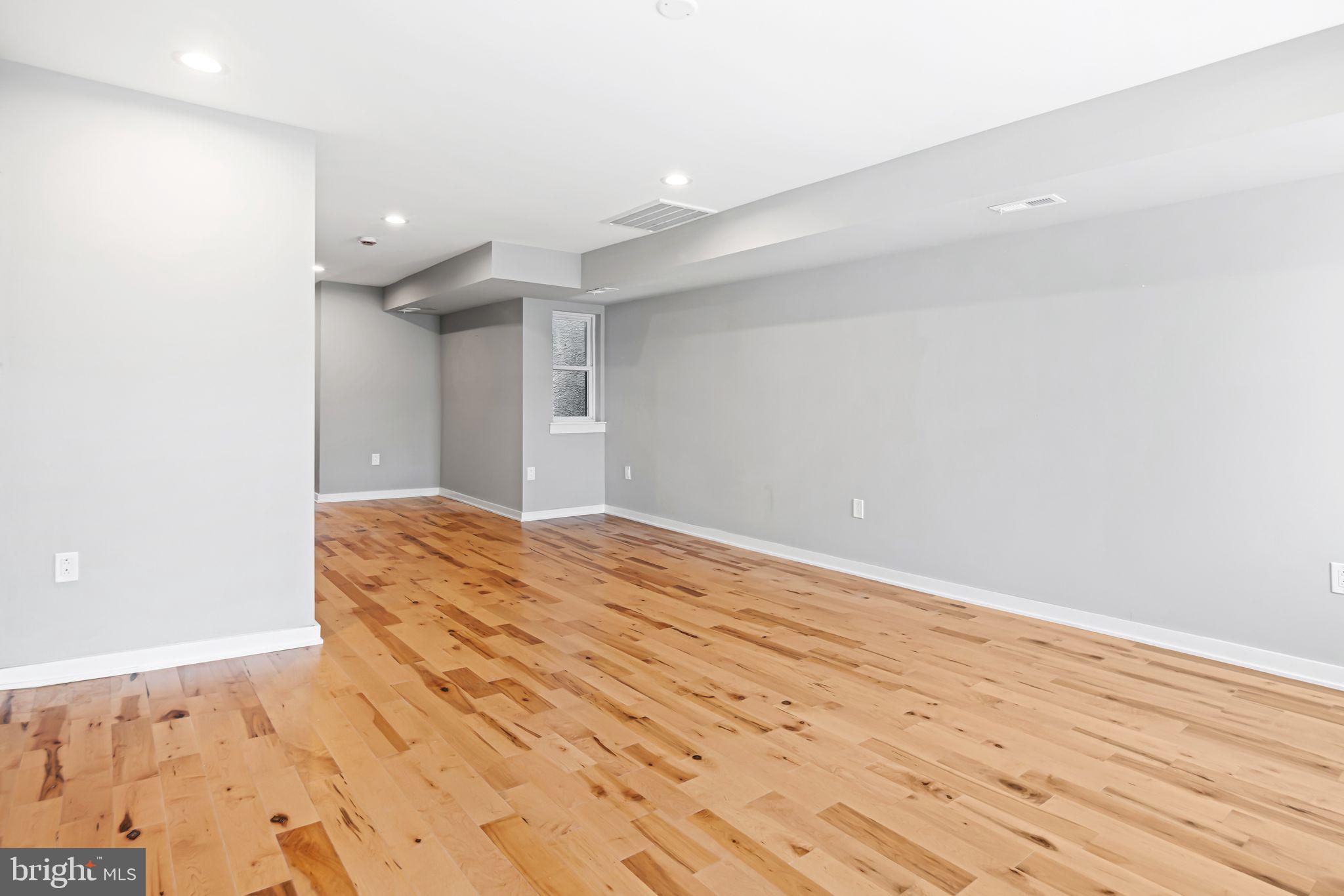 PASSYUNK SQUARE - Residential