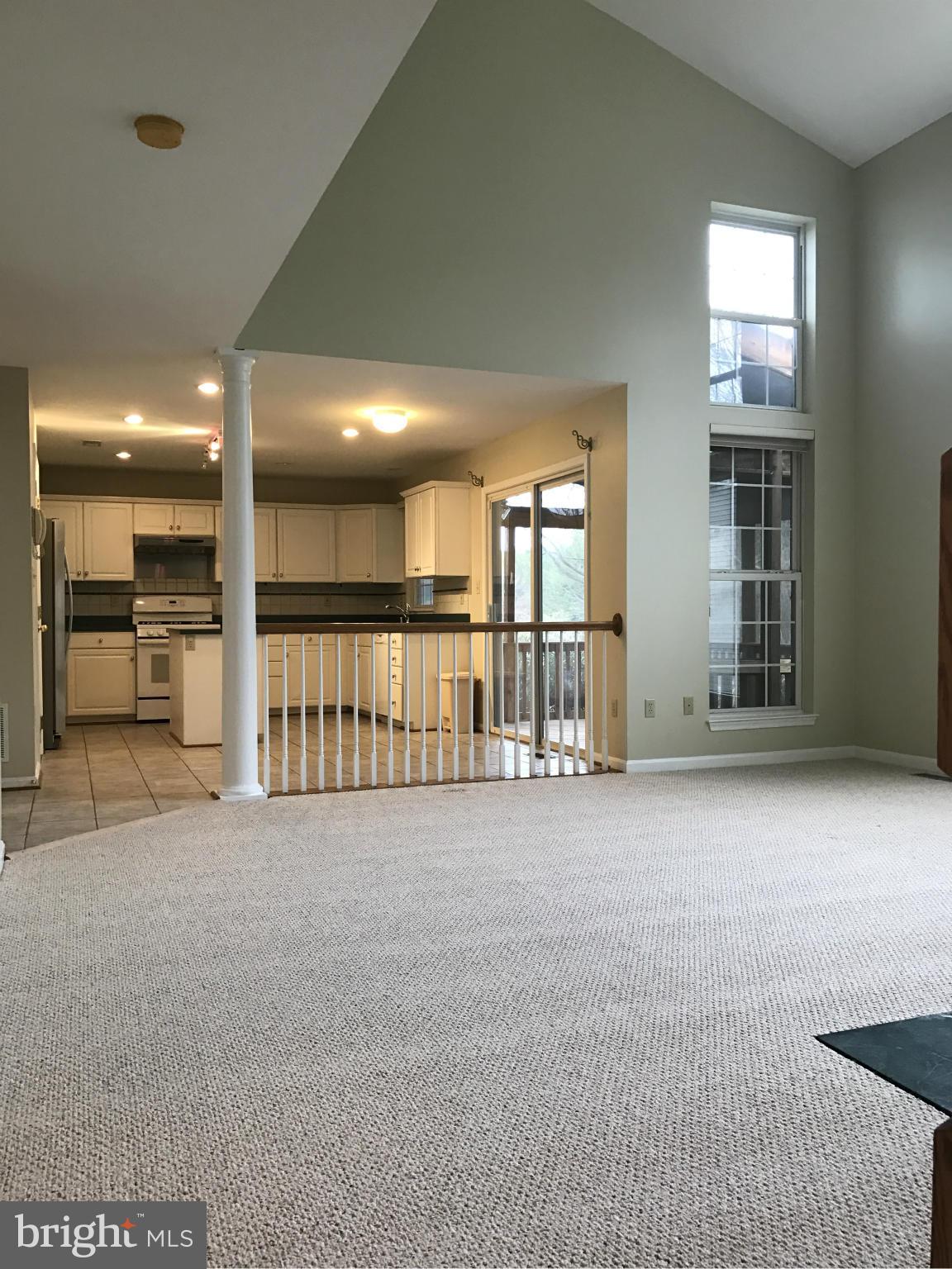 BROOKE MANOR FARMS - Residential Lease