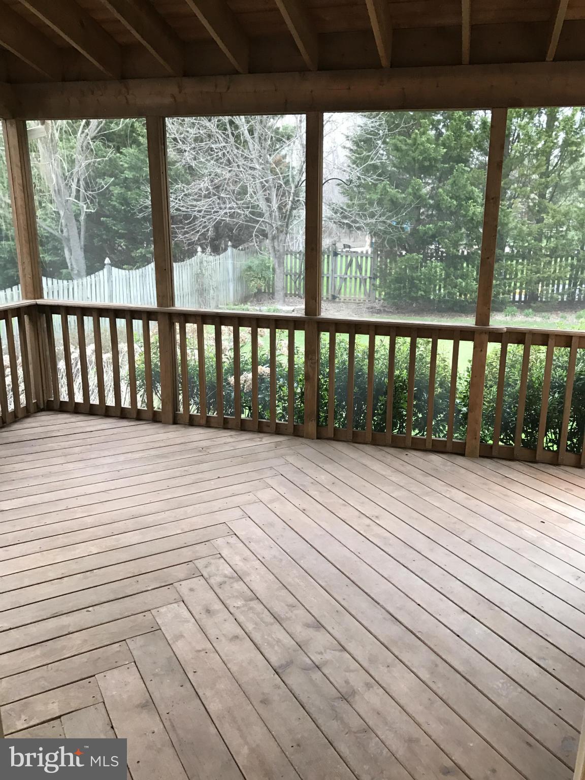 BROOKE MANOR FARMS - Residential Lease