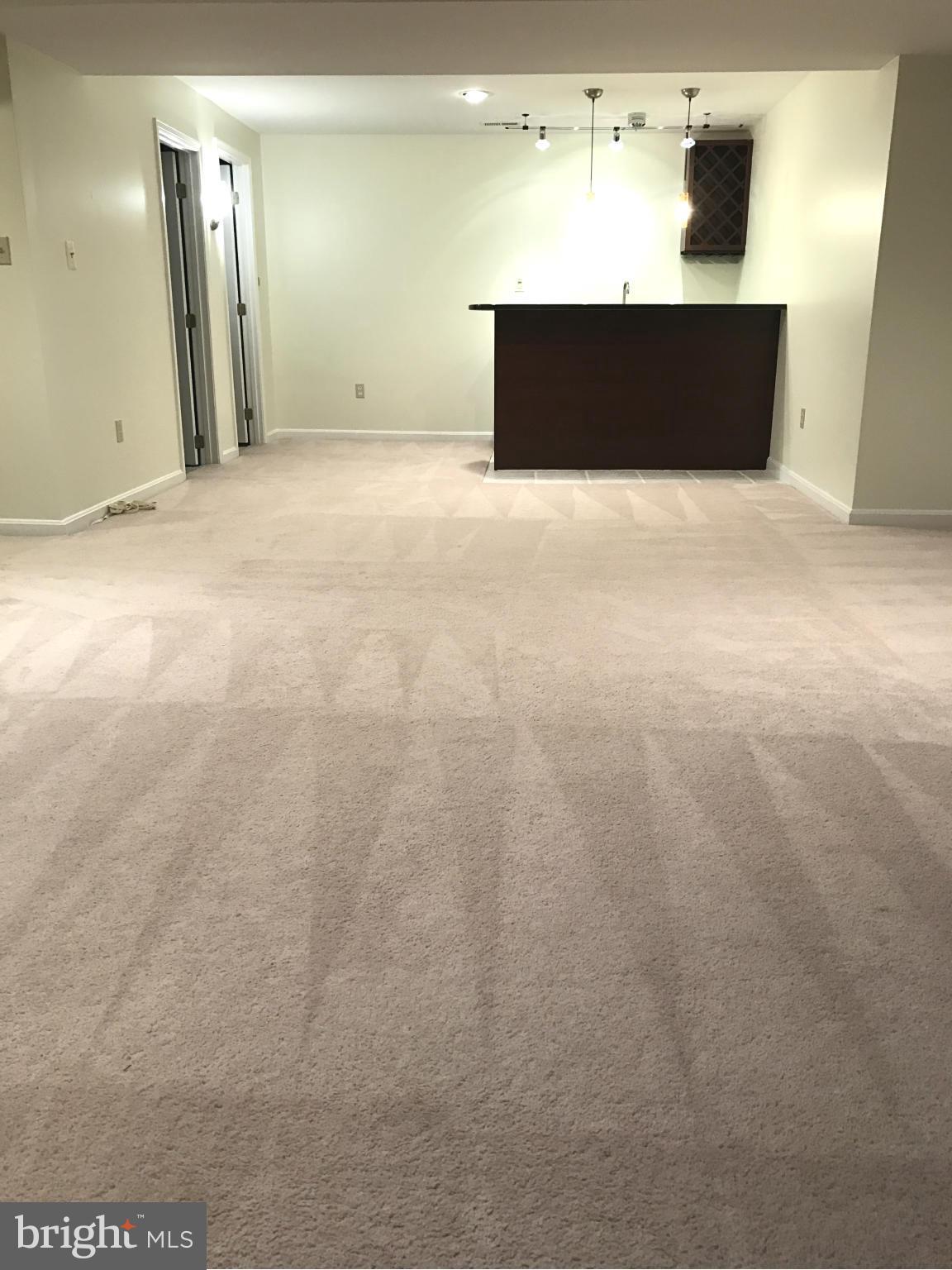 BROOKE MANOR FARMS - Residential Lease