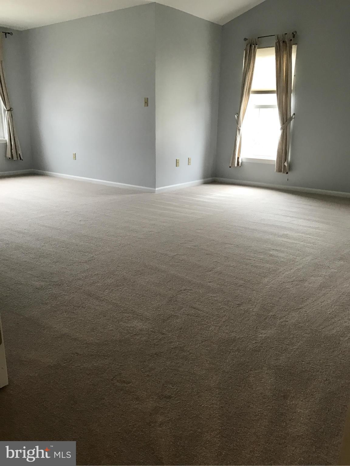 BROOKE MANOR FARMS - Residential Lease