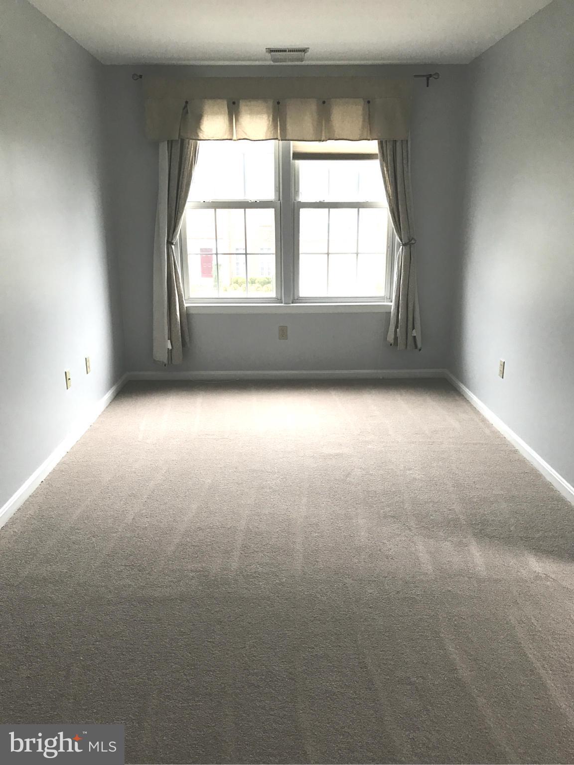 BROOKE MANOR FARMS - Residential Lease