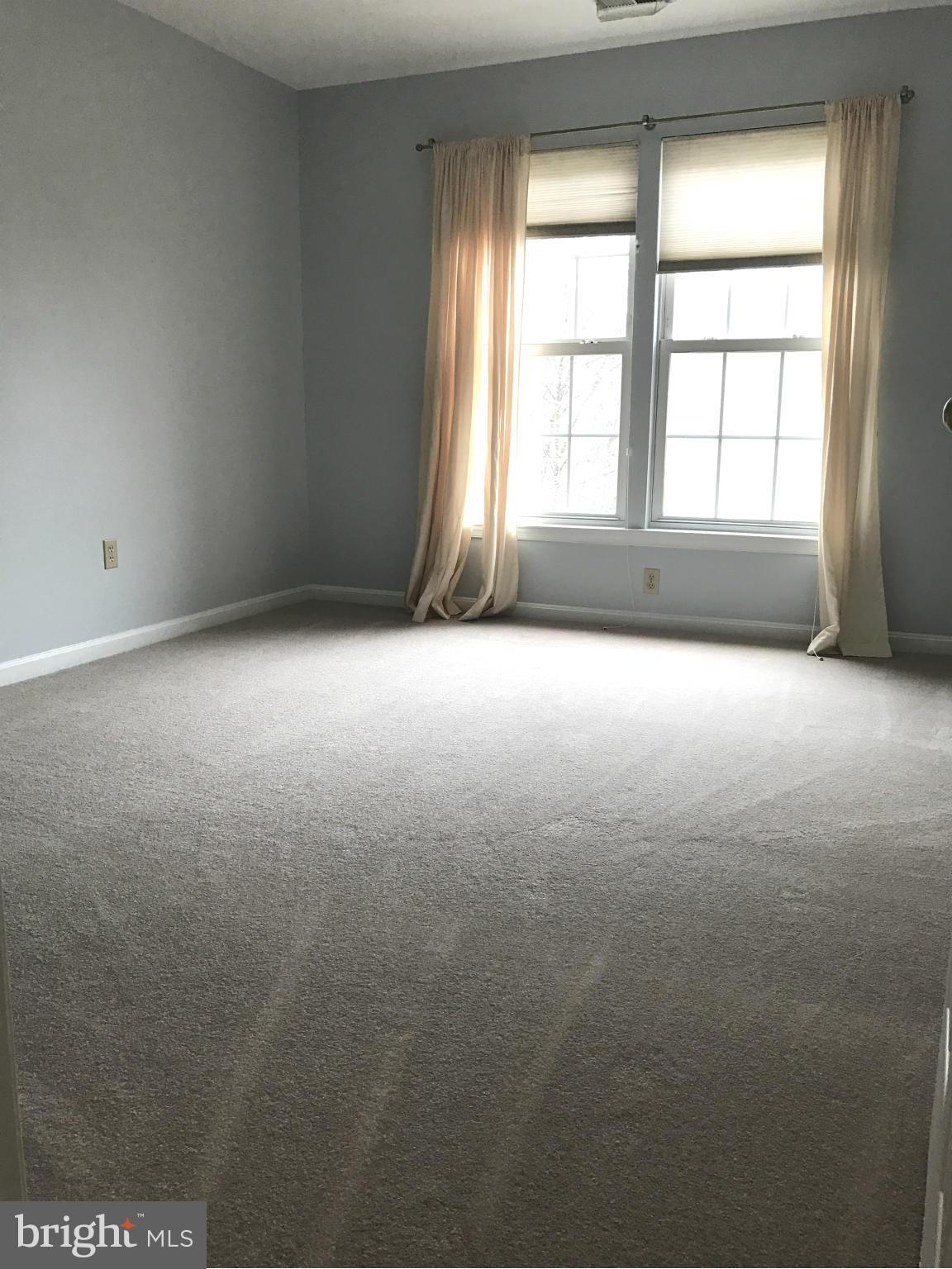 BROOKE MANOR FARMS - Residential Lease