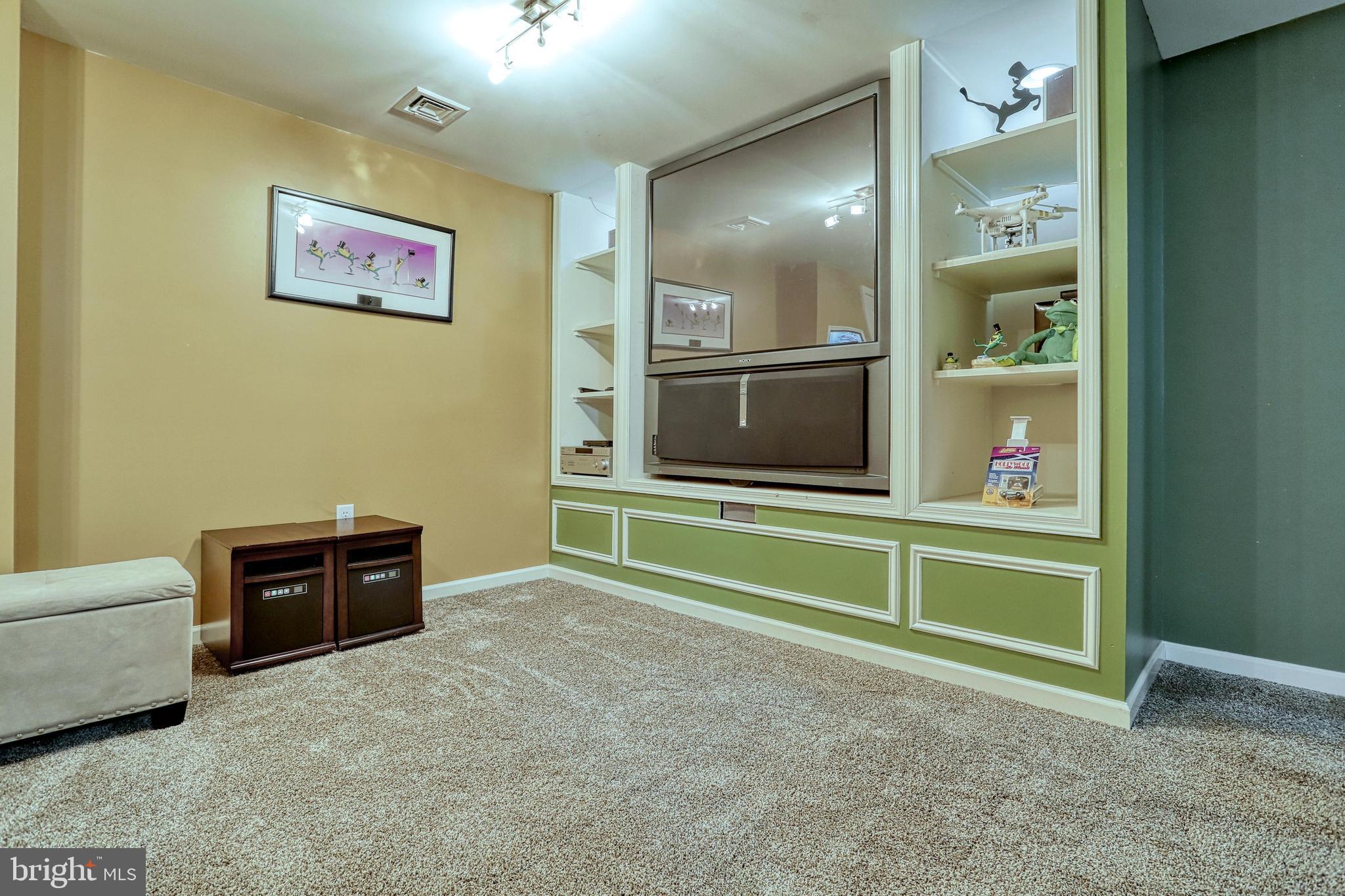 SAGE HILL - Residential