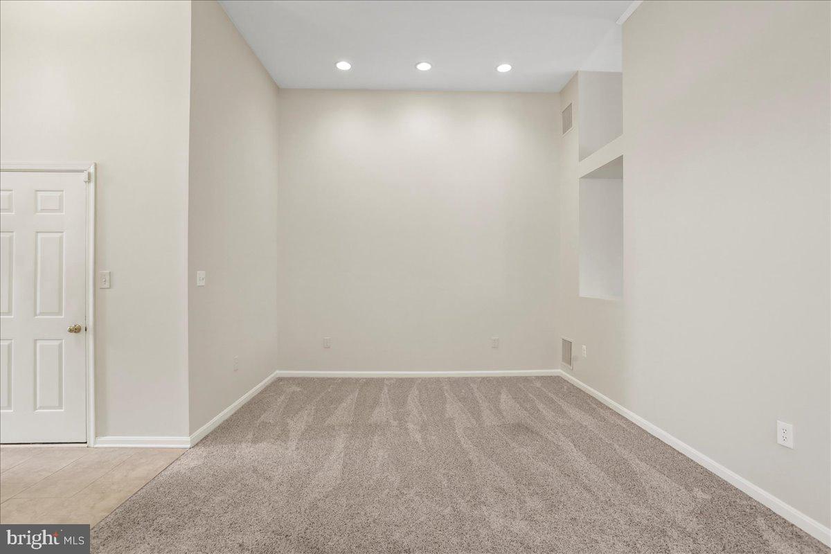 SPRING MILLS - Residential