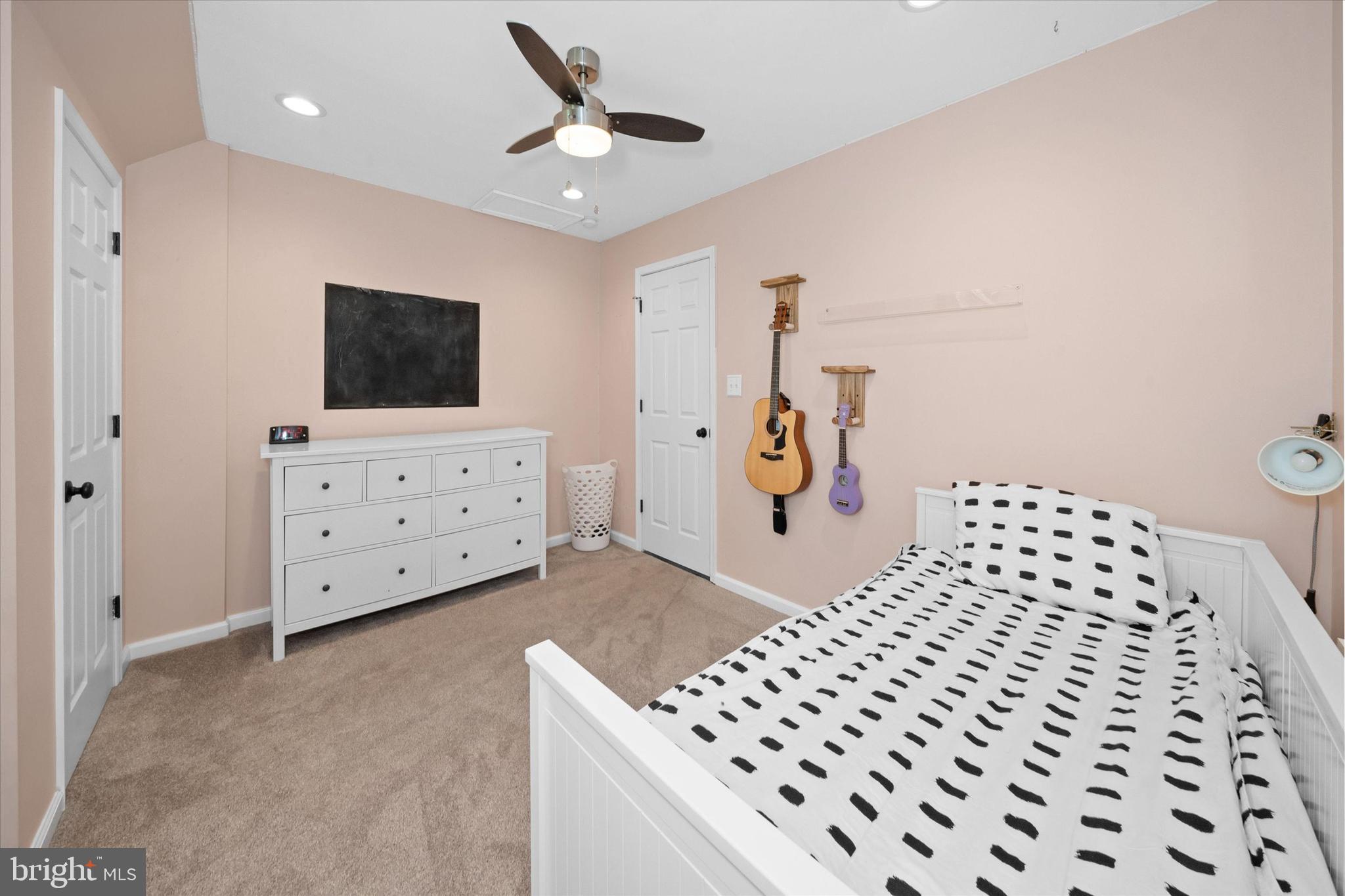 RADLEY RUN - Residential