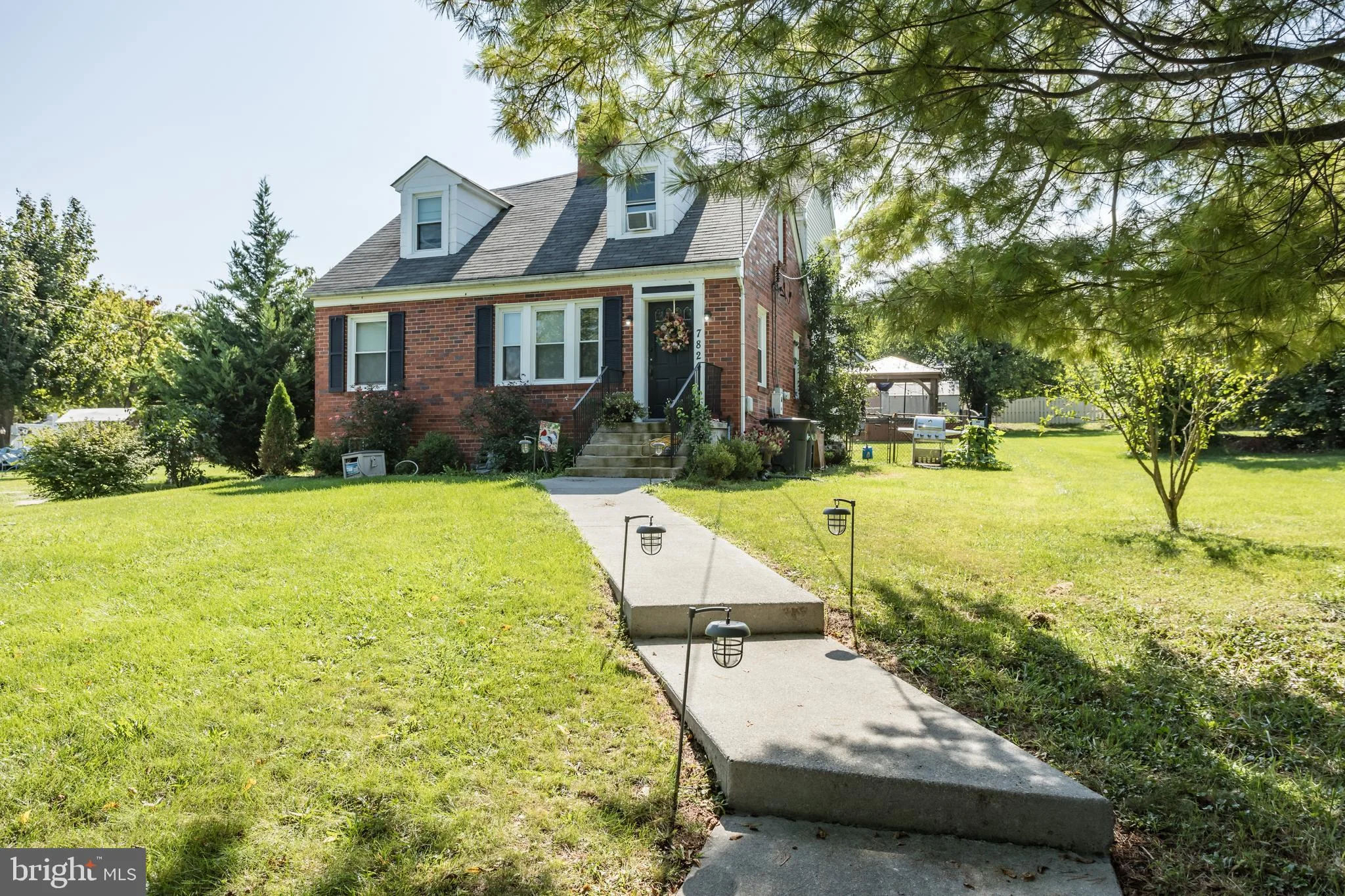7824 Main Street, Middletown, VA 22645