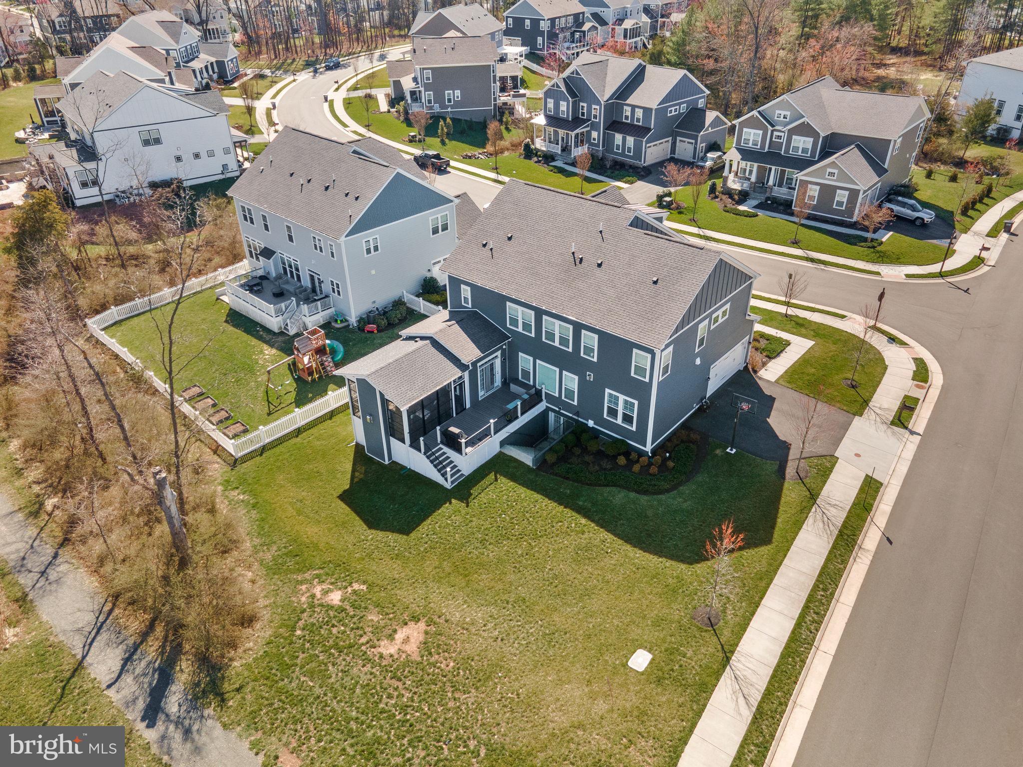 GROVE AT WILLOWSFORD - Residential