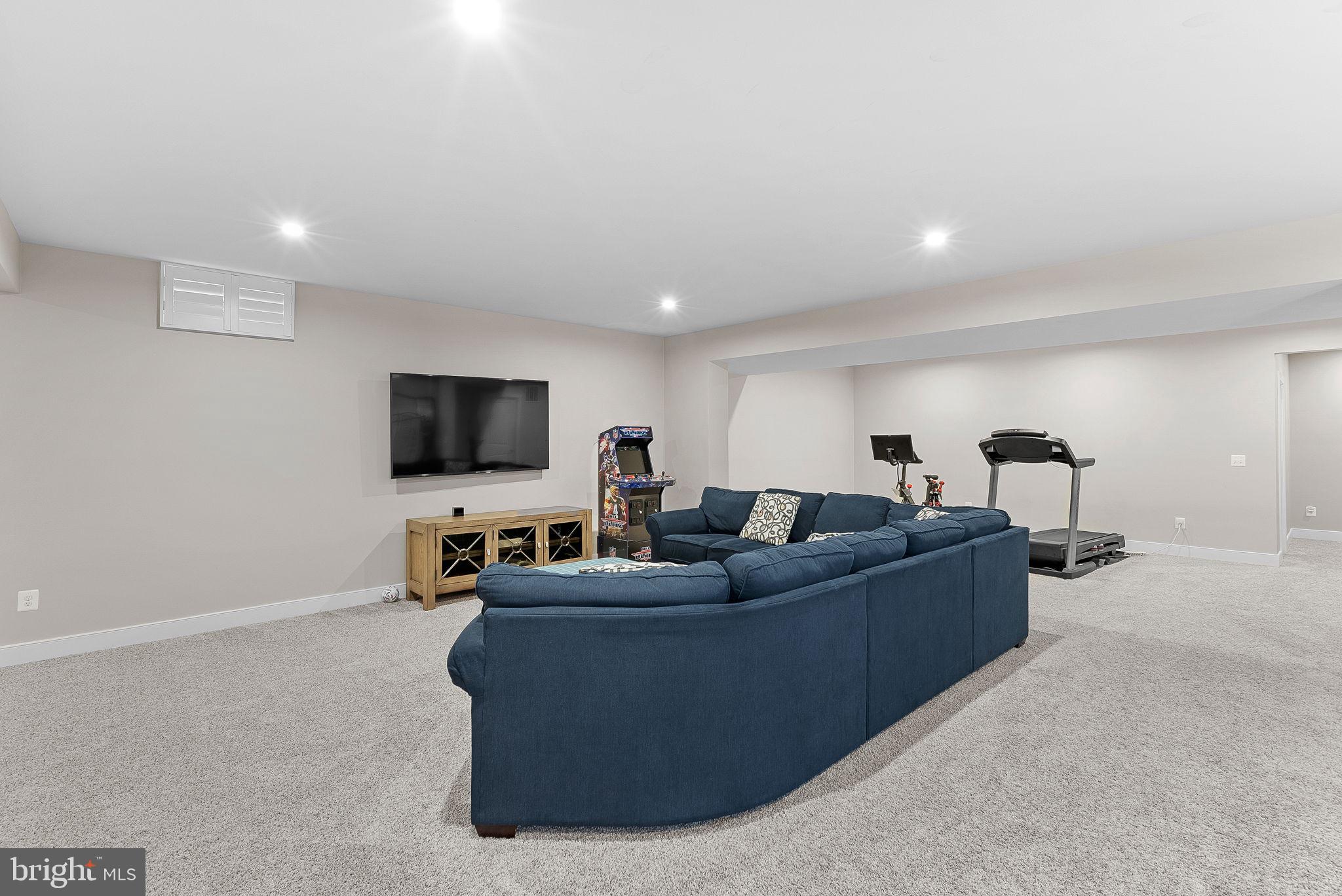 GROVE AT WILLOWSFORD - Residential