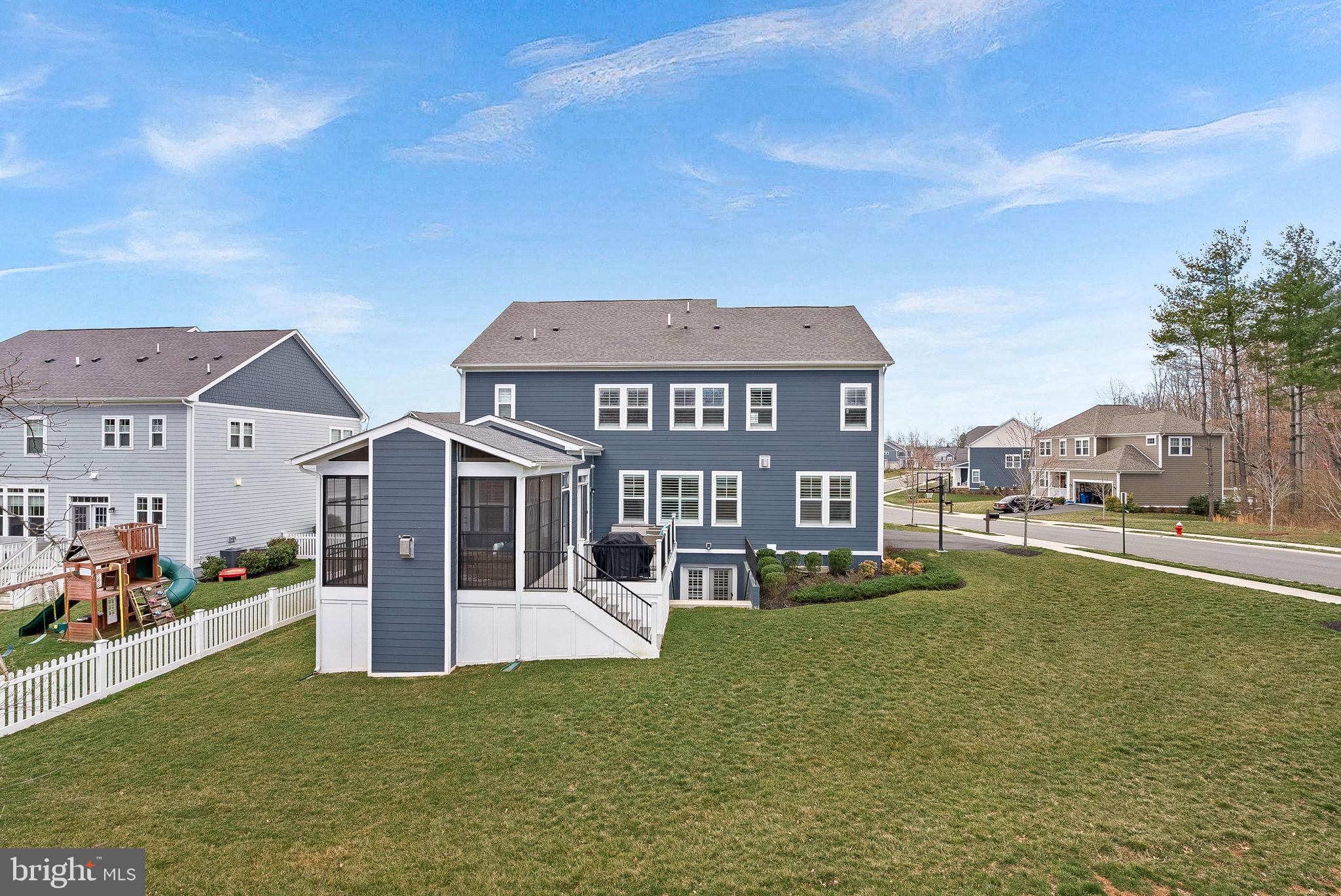 GROVE AT WILLOWSFORD - Residential