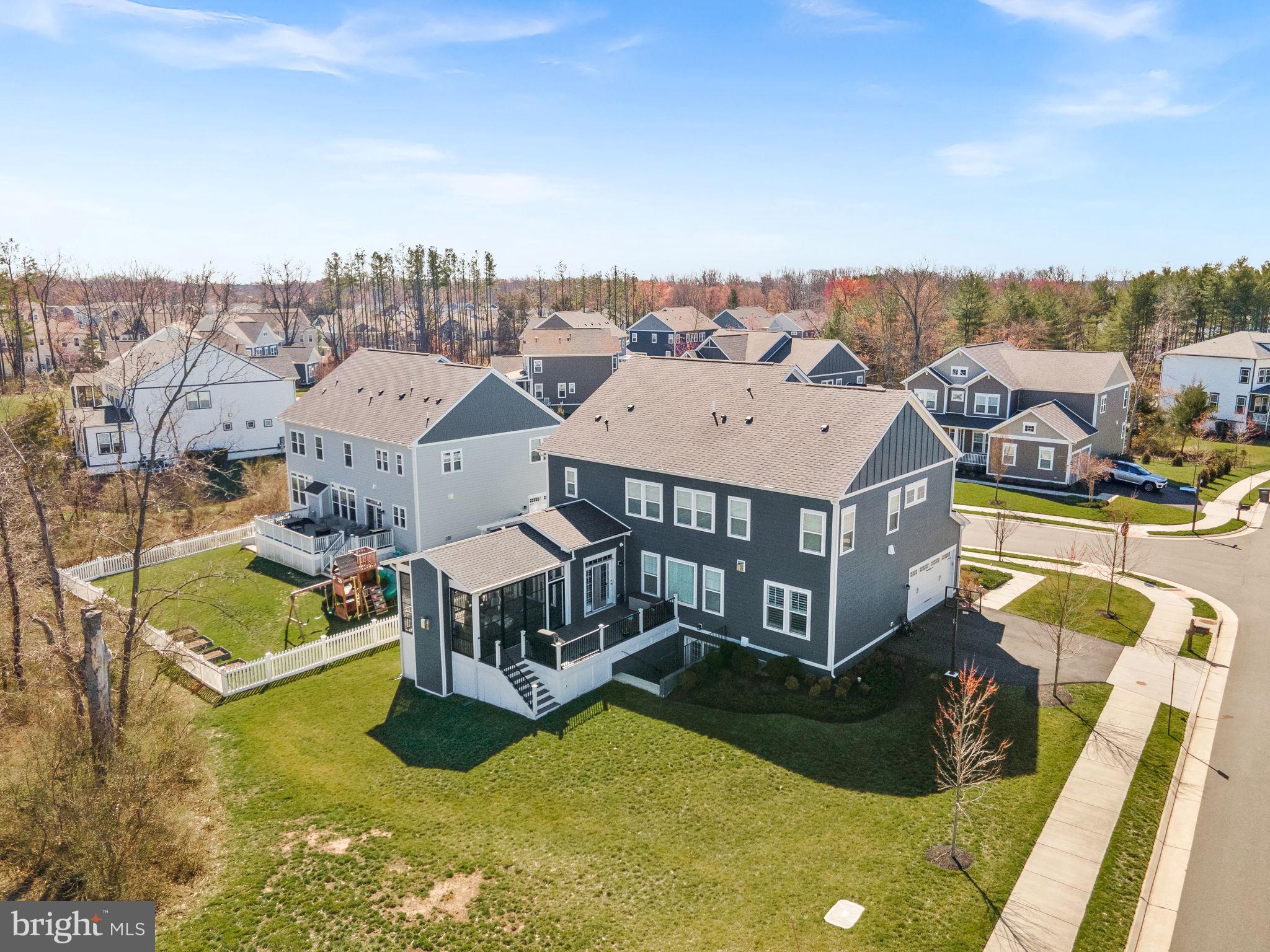 GROVE AT WILLOWSFORD - Residential