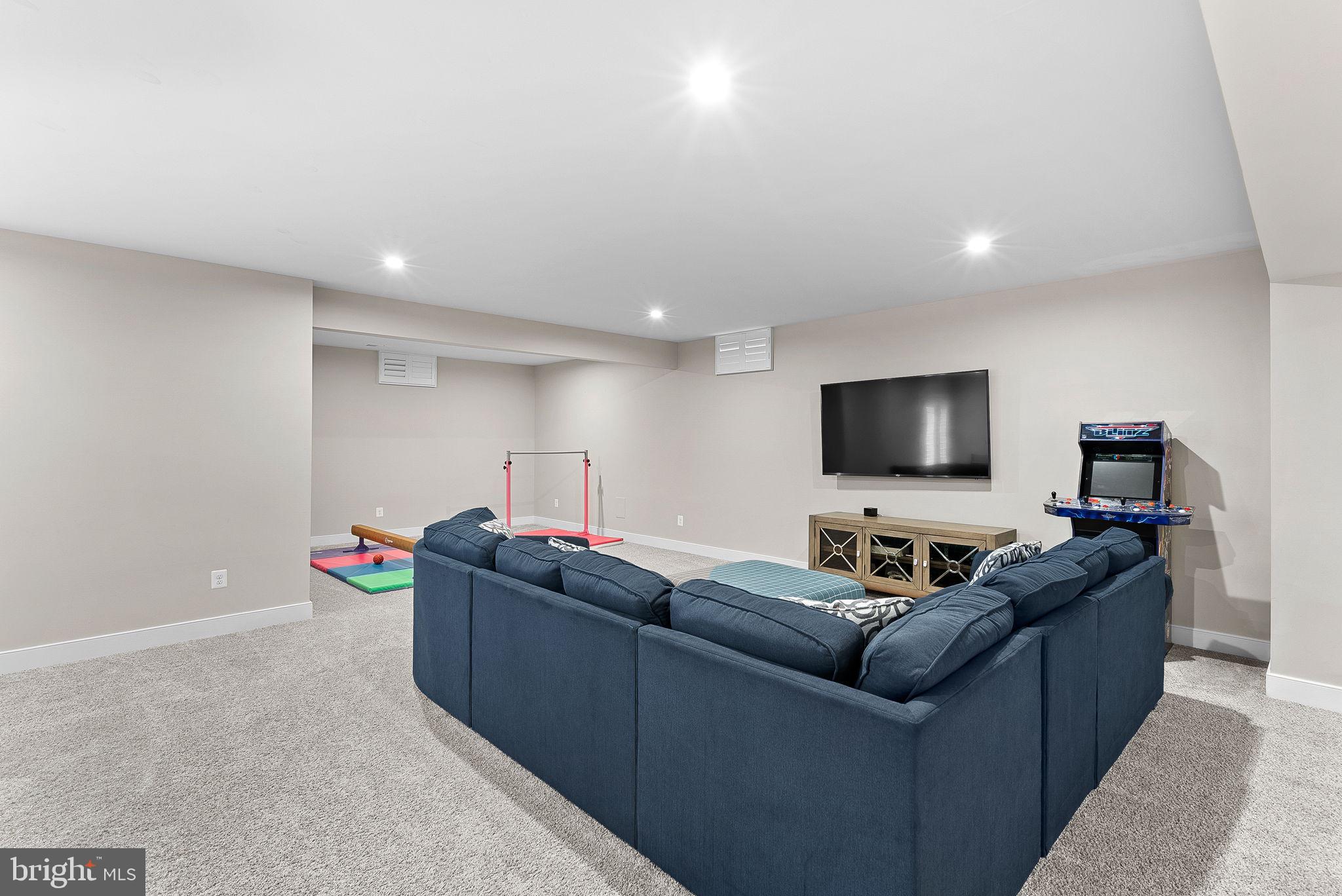 GROVE AT WILLOWSFORD - Residential