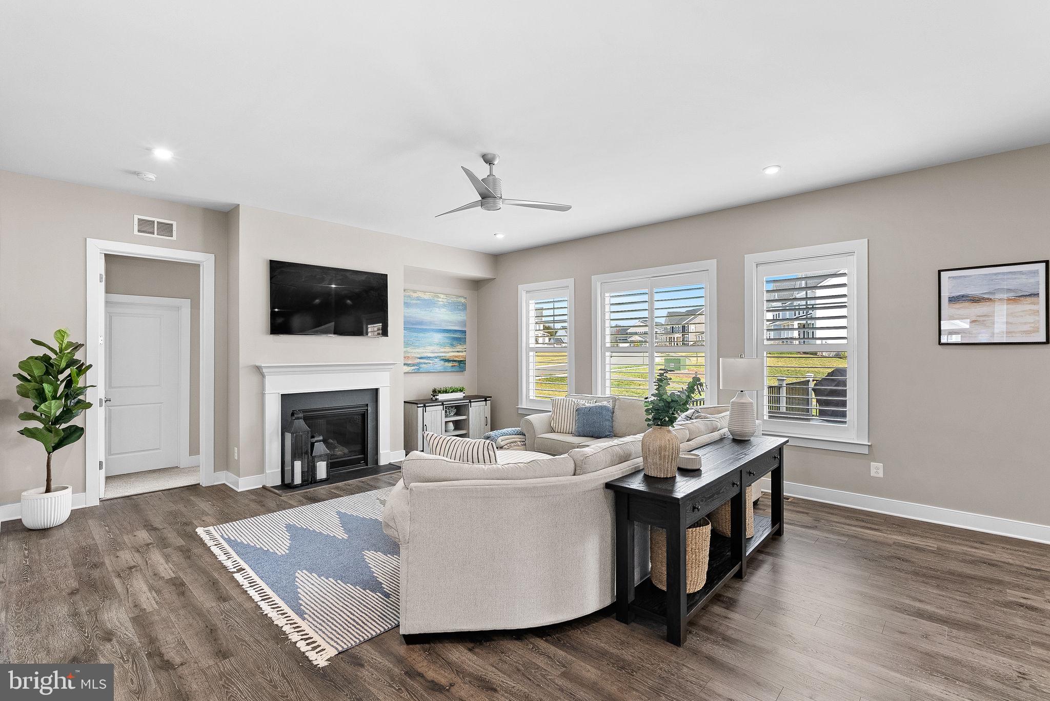 GROVE AT WILLOWSFORD - Residential