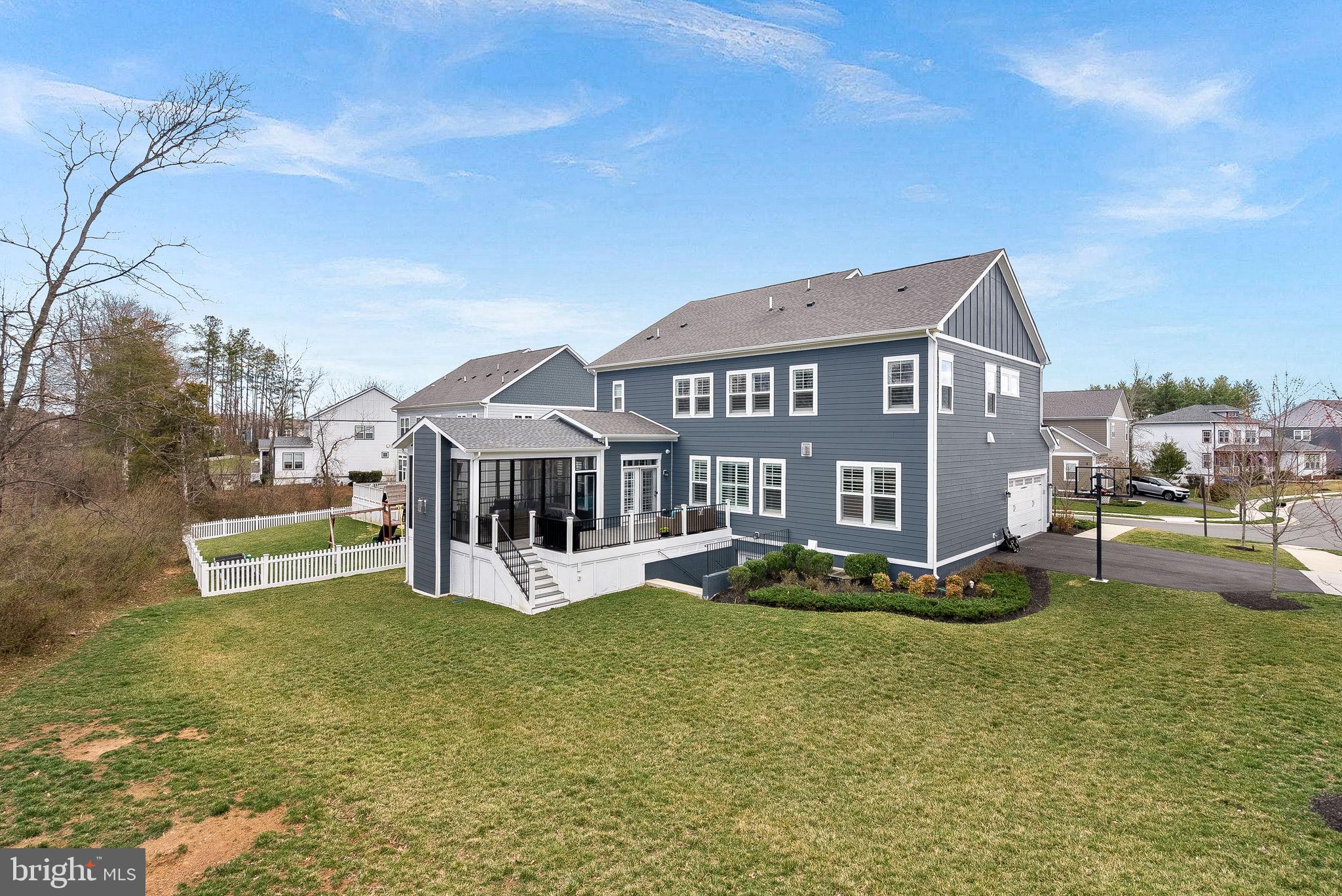 GROVE AT WILLOWSFORD - Residential