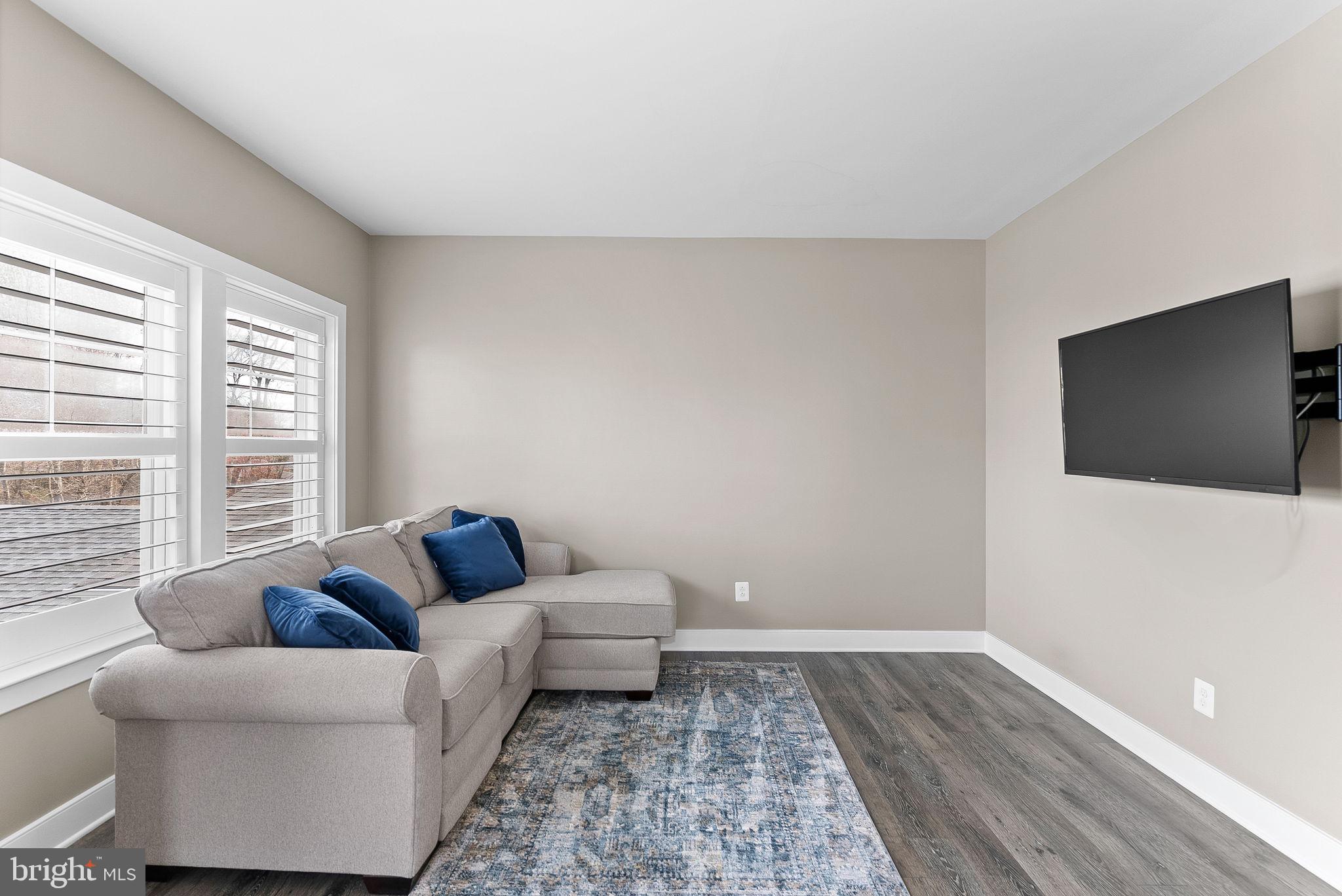 GROVE AT WILLOWSFORD - Residential