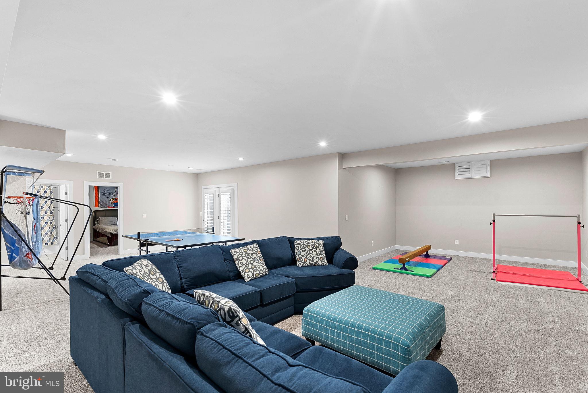 GROVE AT WILLOWSFORD - Residential