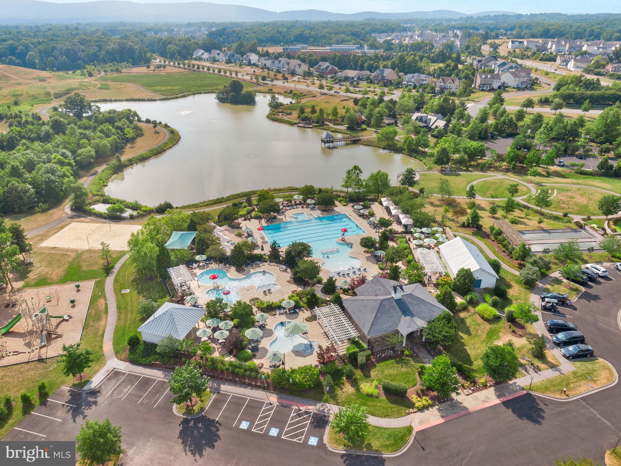 GROVE AT WILLOWSFORD - Residential