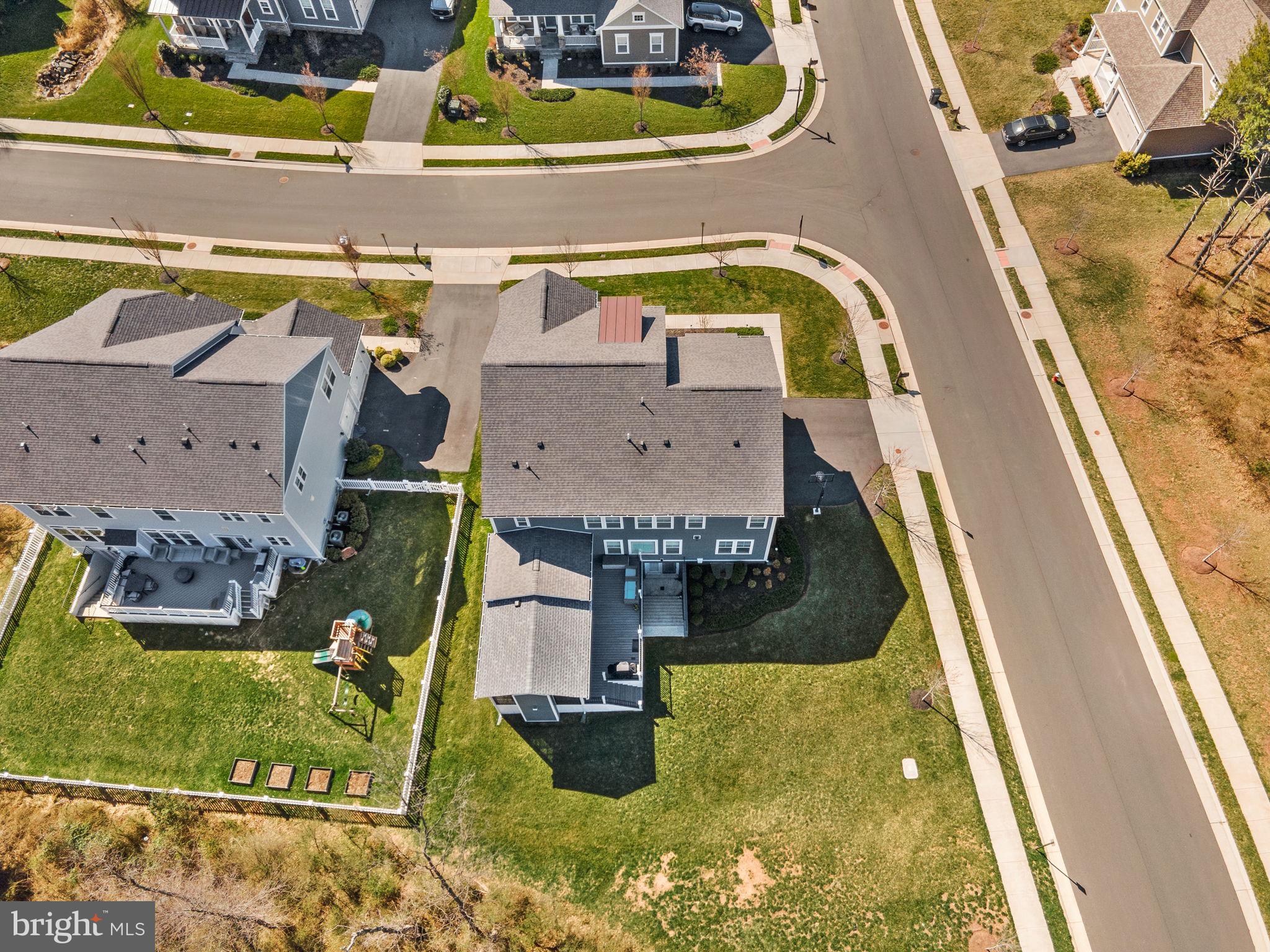 GROVE AT WILLOWSFORD - Residential