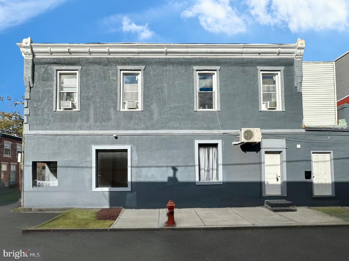 POINT BREEZE - Commercial Lease