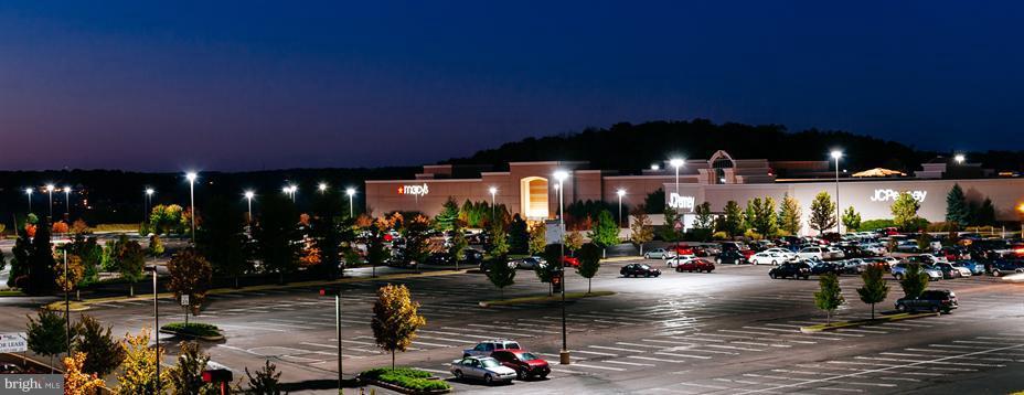 CREEKSIDE VILLAGE - Residential