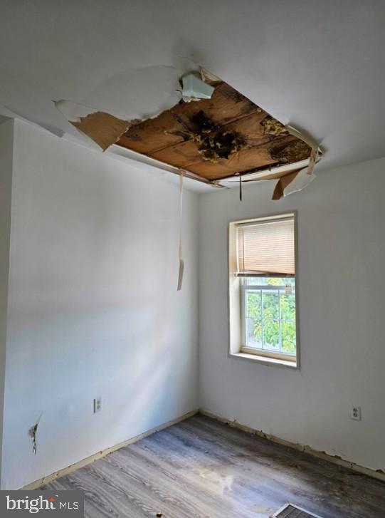 NORTHERN LIBERTIES - Commercial Sale