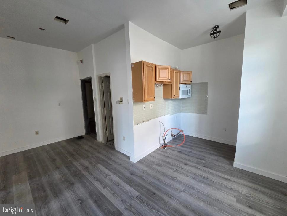 NORTHERN LIBERTIES - Commercial Sale