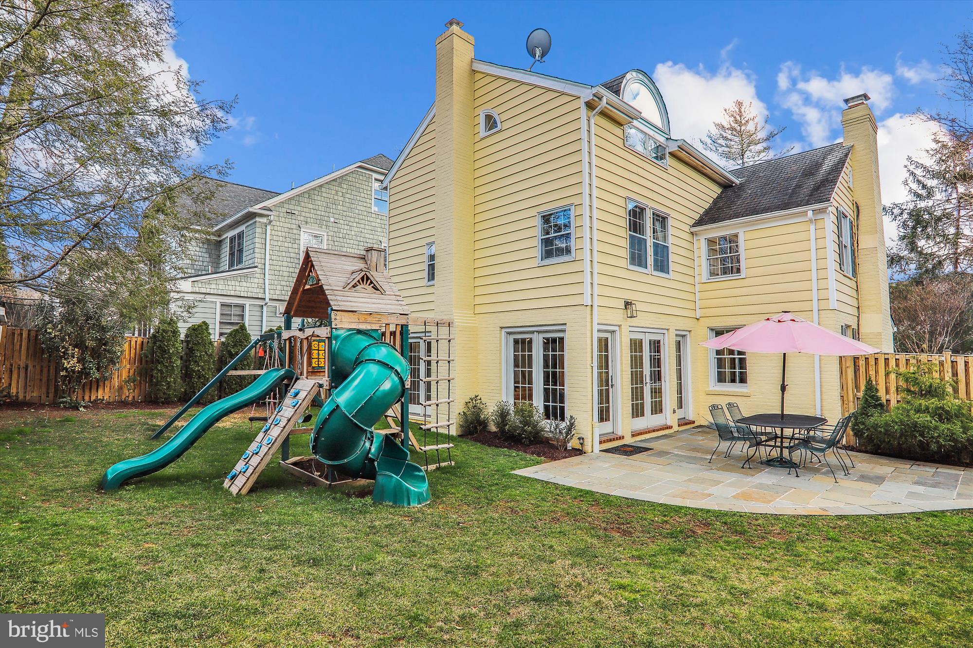 HUNTINGTON TERRACE - Residential