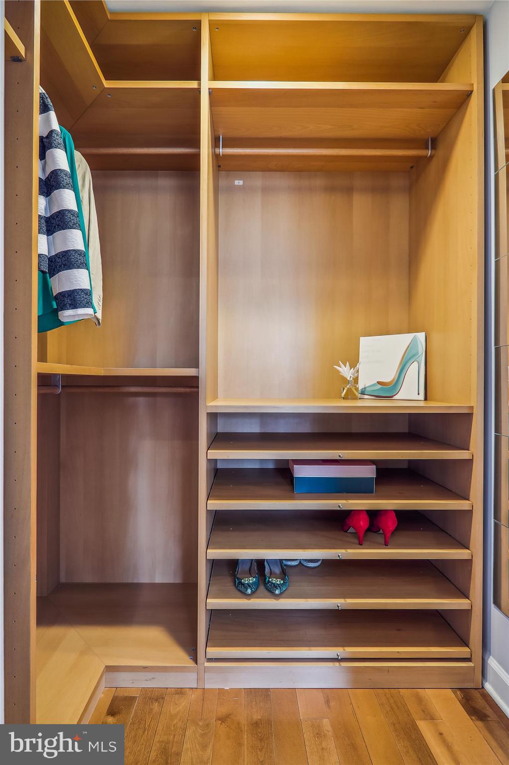 HUNTINGTON TERRACE - Residential