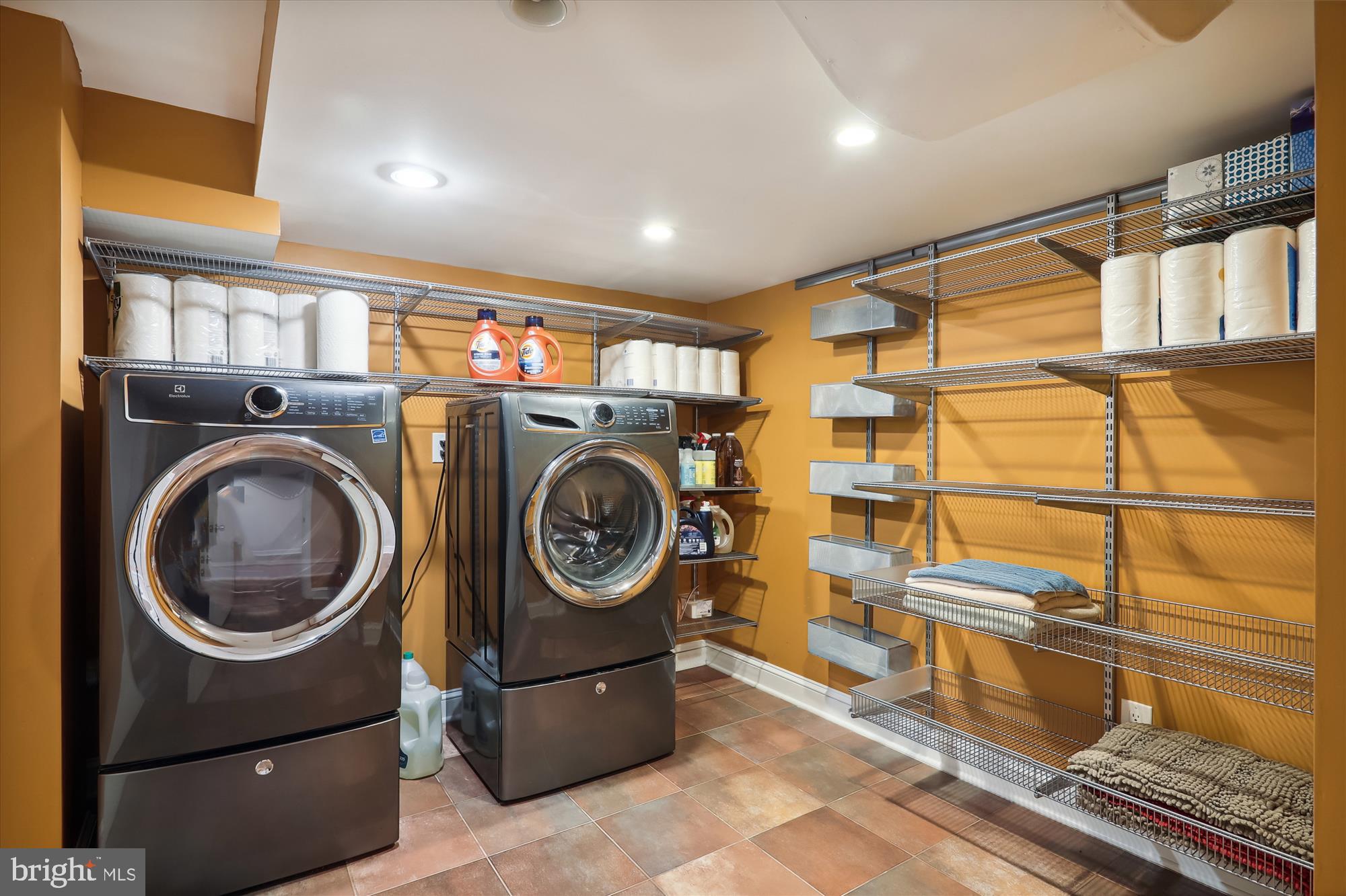 HUNTINGTON TERRACE - Residential