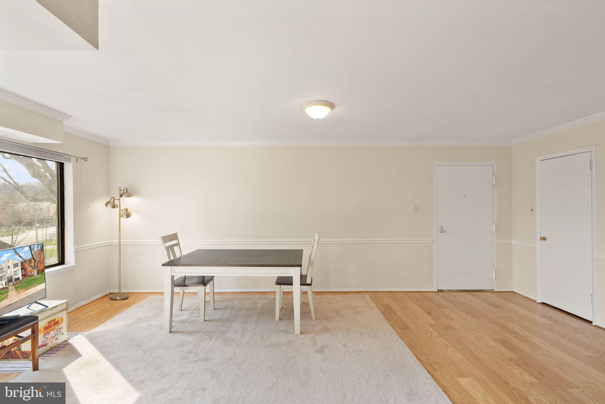 COUNTRY CLUB GREEN - Residential