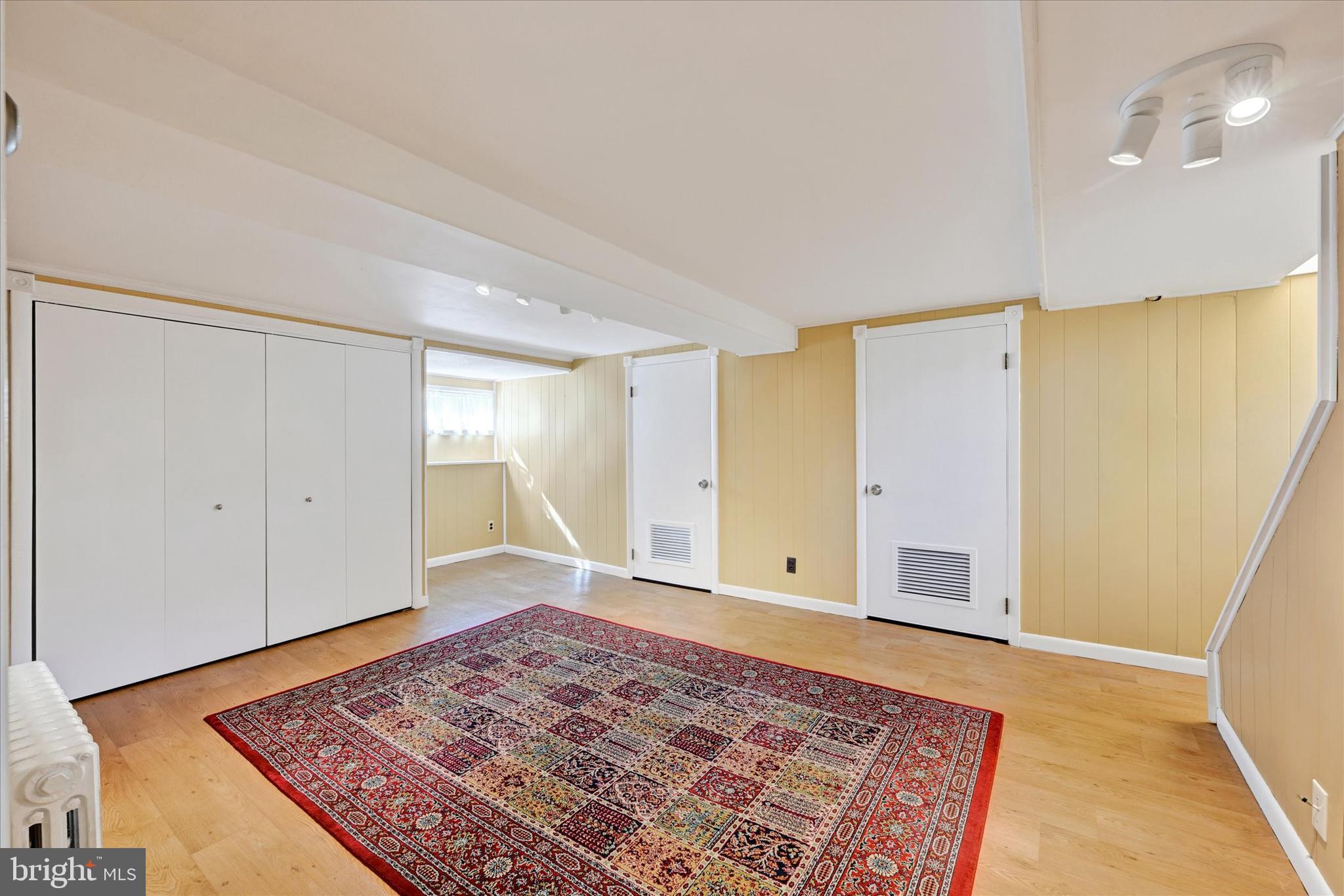 PARKVILLE - Residential